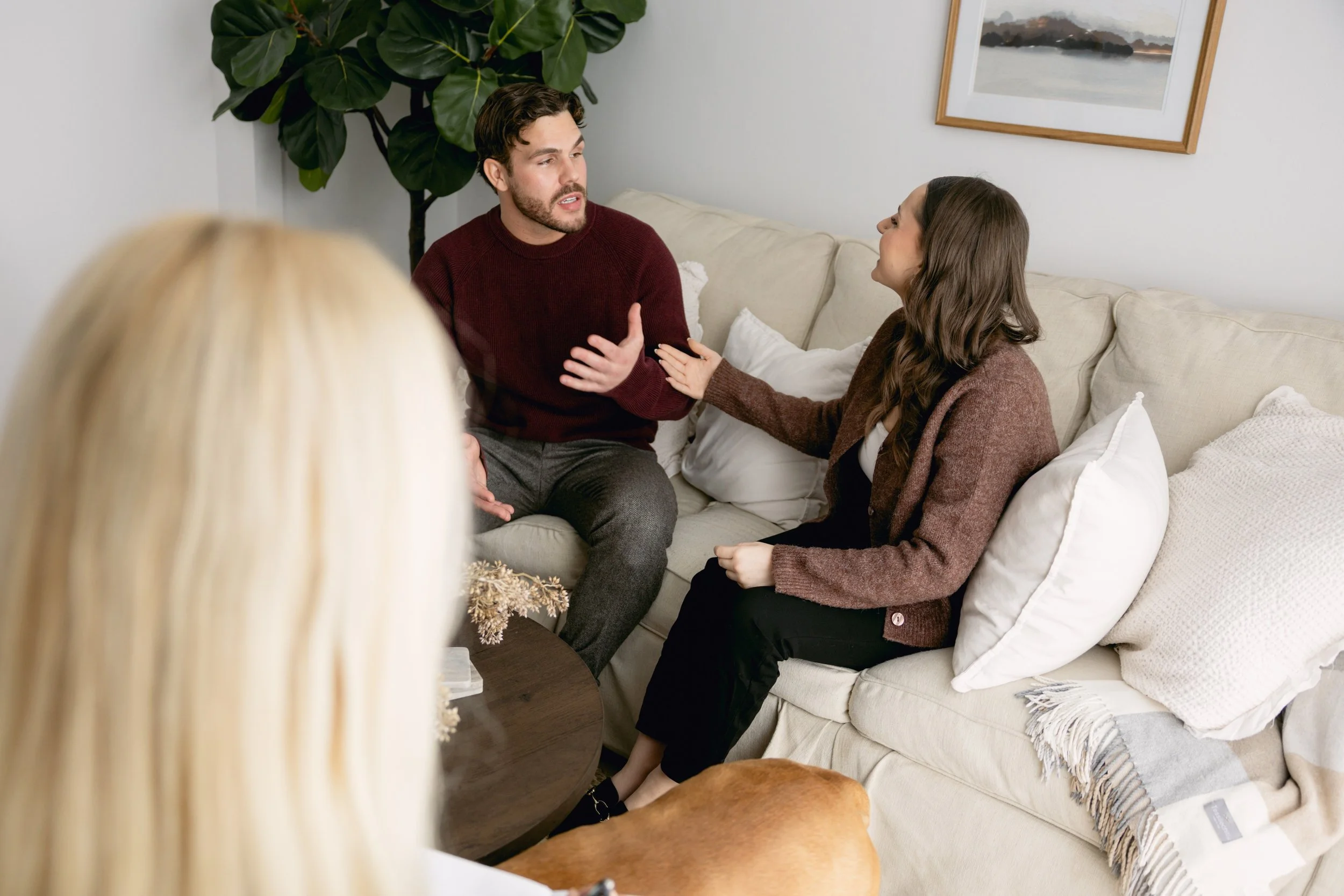 🚩 Unpopular opinion:
If healthy relationships feel boring, it doesn't necessarily mean there's no chemistry.
Sometimes it means your nervous system is more familiar with chaos than consistency.

If you've ever found yourself missing the person who t
