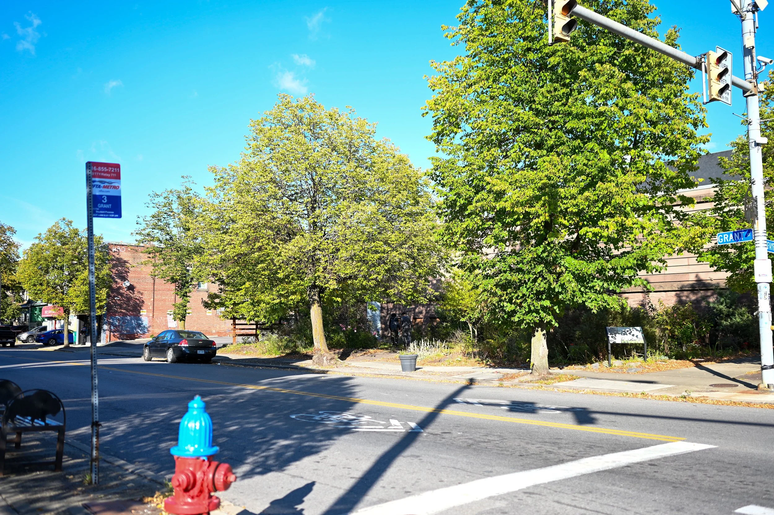 BUS: #3 southbound bus stop POV - Lafayette & Grant
