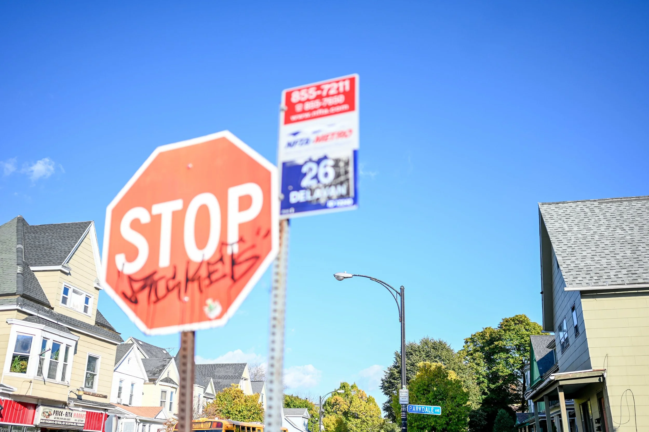 BUS: #26 eastbound bus stop POV - W Delavan & Parkdale