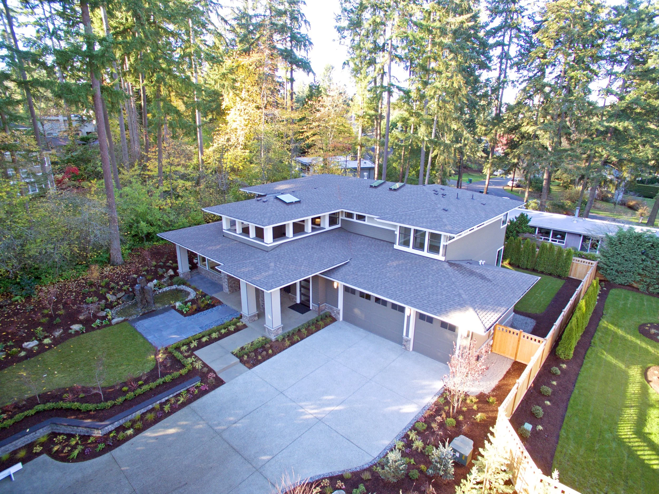 Fix-and-flip property renovation supported by investor-focused financing