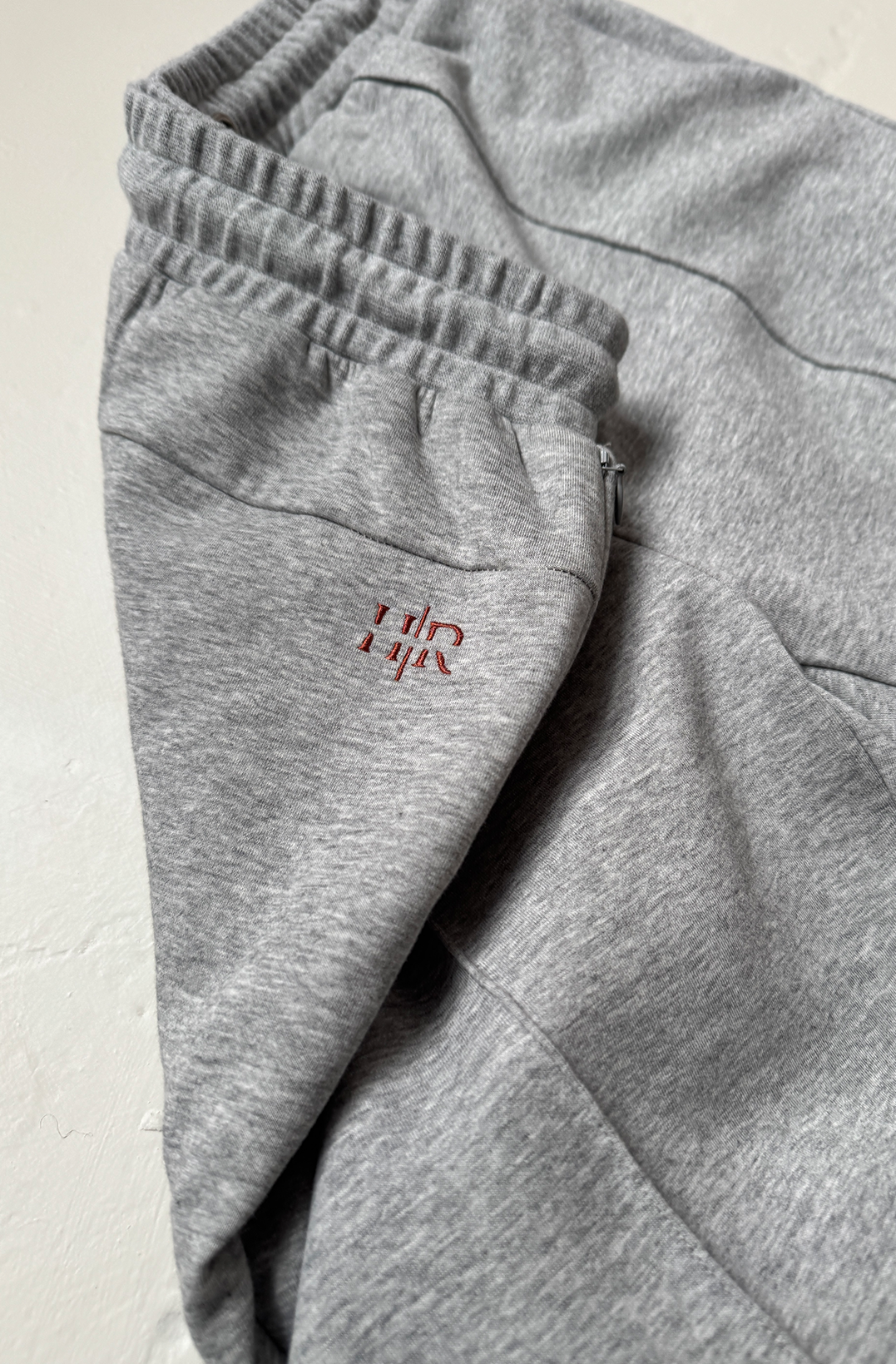 hafizur_grey pant logo.png