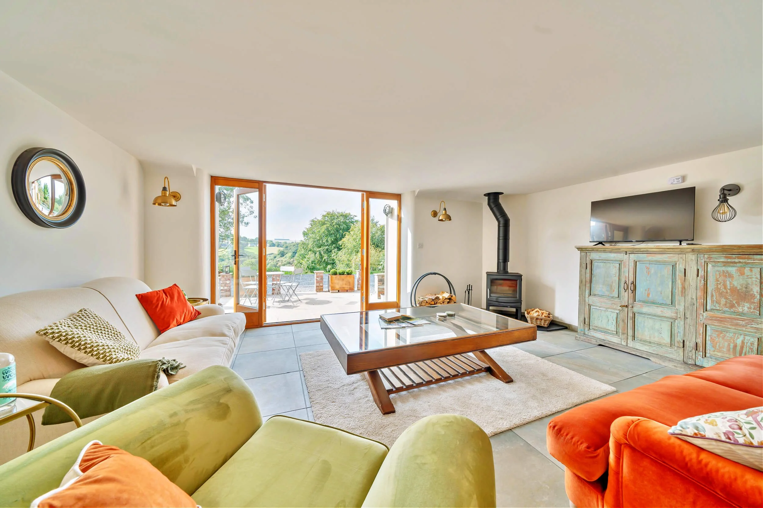 Tumbledown - Living Room view to countryside (1).jpg