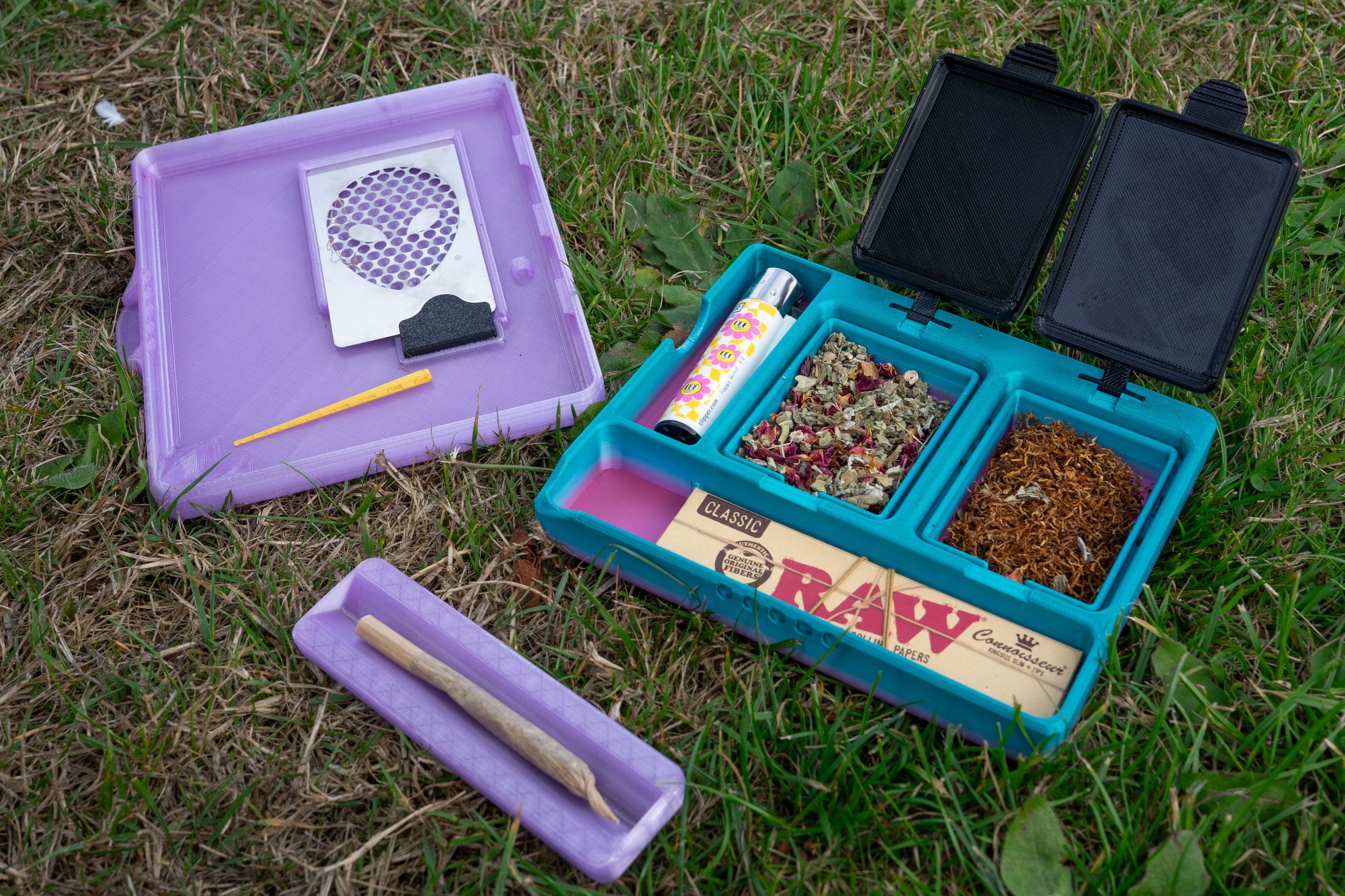All in one portable smoke kit
