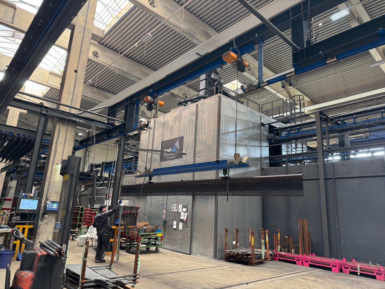 Handhängebahn F70 Hubsenkstation