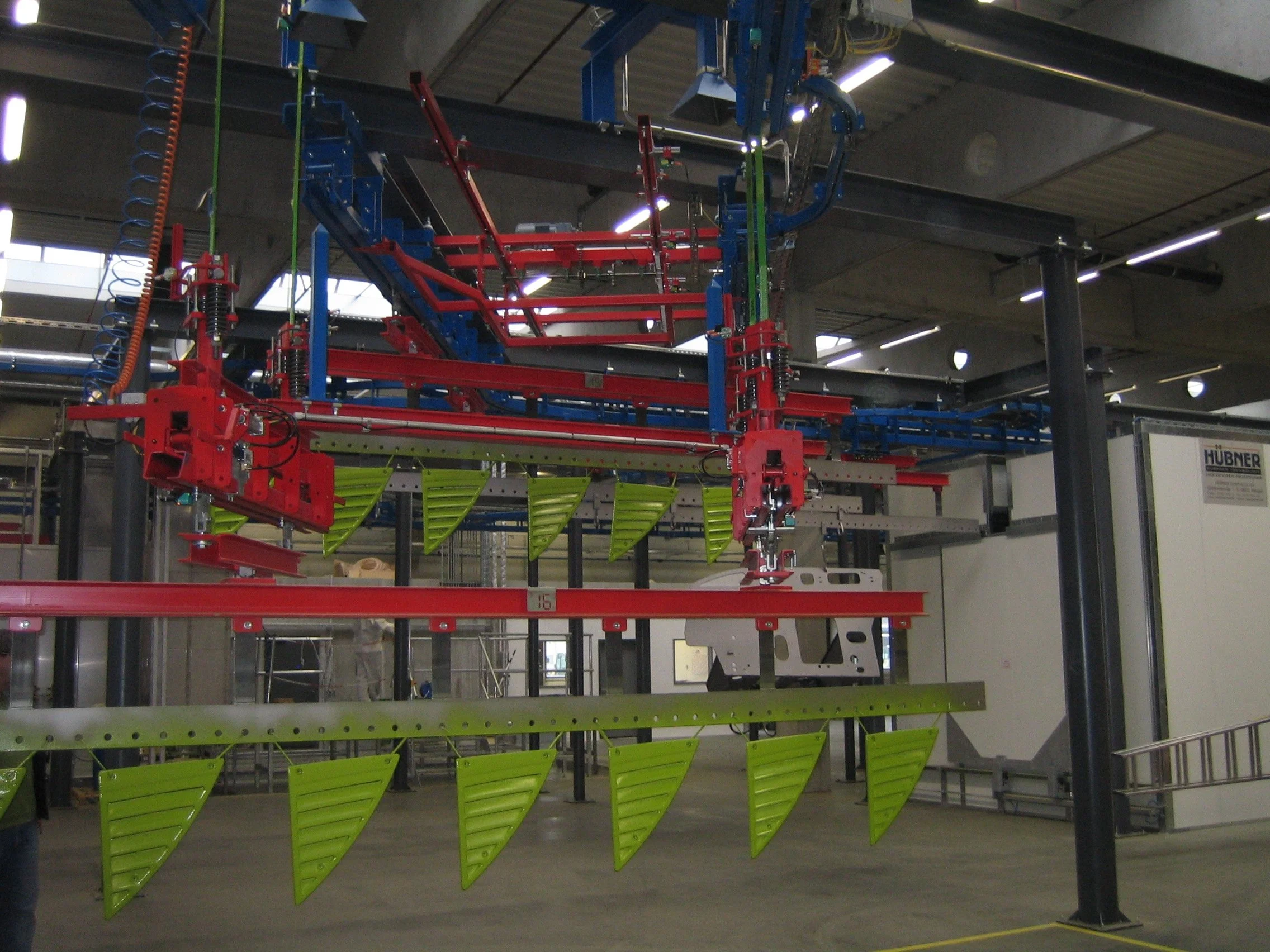 Power & Free PF100 Schräghubsenkstation