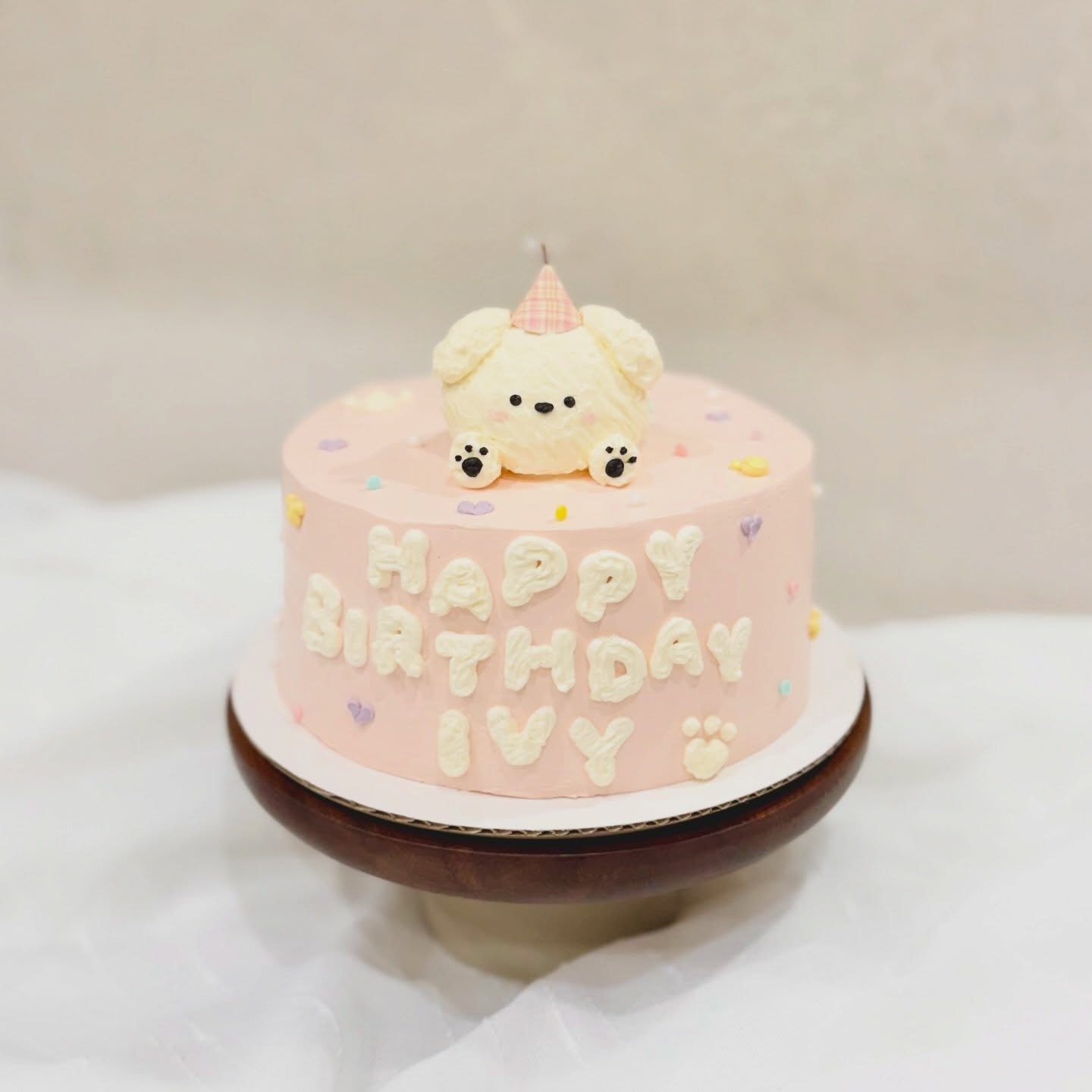 ᰔ⠀⠀
. 𝗖𝗨𝗧𝗘 𝗕𝗜𝗥𝗧𝗛𝗗𝗔𝗬 𝗗𝗢𝗚𝗚𝗬 🥳🐾 .
&mdash;&mdash;&mdash;
𝗗𝗘𝗧𝗔𝗜𝗟𝗦 :
&bull; 🎂 𝟲&rdquo; 𝖢𝖧𝖨𝖥𝖥𝖮𝖭 𝖢𝖠𝖪𝖤
&bull; 🍰 Matcha Chiffon, Earl Grey Fresh Cream, Earl Grey Panna Cotta
&mdash;&mdash;&mdash;
#keikeuhouse #koreancake