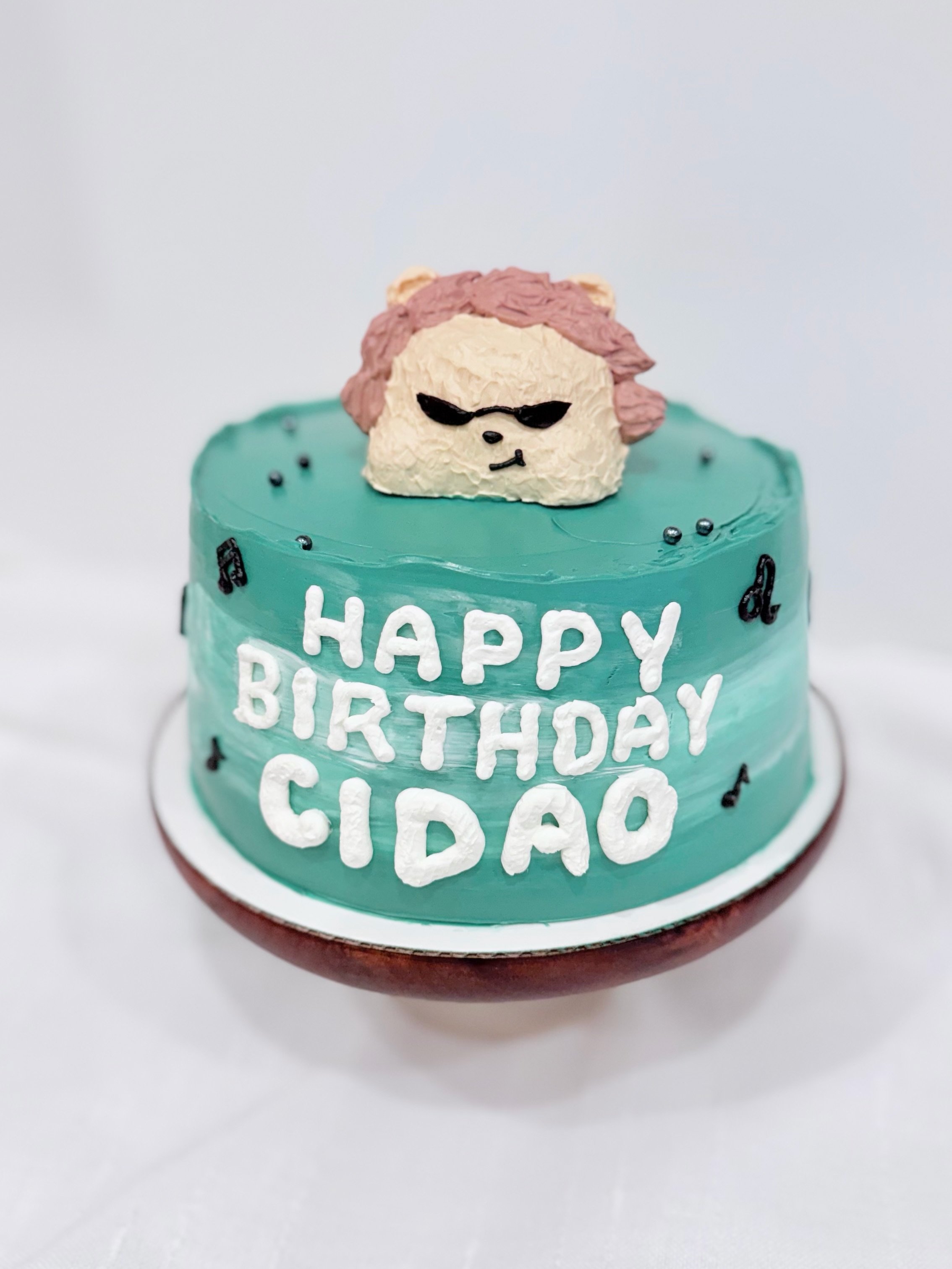 ᰔ⠀⠀
. 𝗟𝗜𝗢𝗡 𝗖𝗔𝗞𝗘 🦁🕶️ .
&ldquo;Make me a cool looking Lion&rdquo;
&mdash;&mdash;&mdash;
𝗗𝗘𝗧𝗔𝗜𝗟𝗦 :
&bull; 🎂 𝟲&rdquo; 𝖢𝖧𝖨𝖥𝖥𝖮𝖭 𝖢𝖠𝖪𝖤
&bull; 🍰 Matcha Chiffon with Matcha Fresh Cream, Fresh Mango, Mango Milky Pudding wrapped in