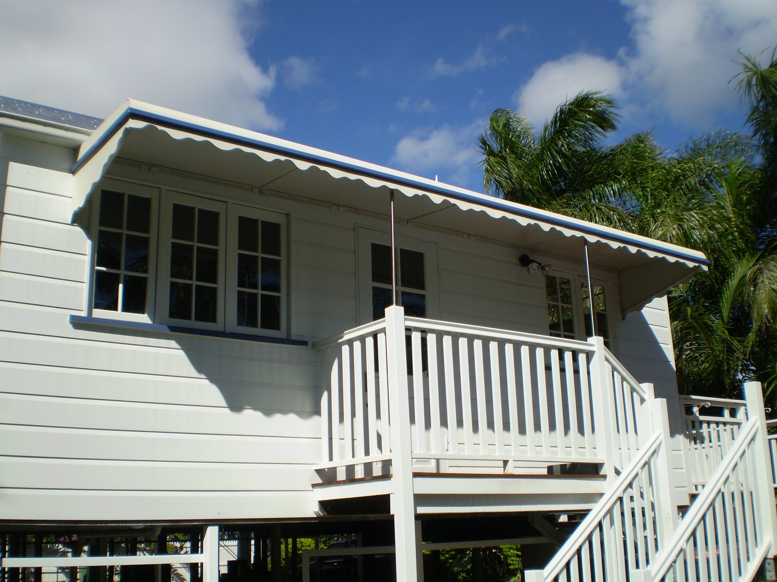 Queenslander Railway Estate Awnings 260707 003.jpg