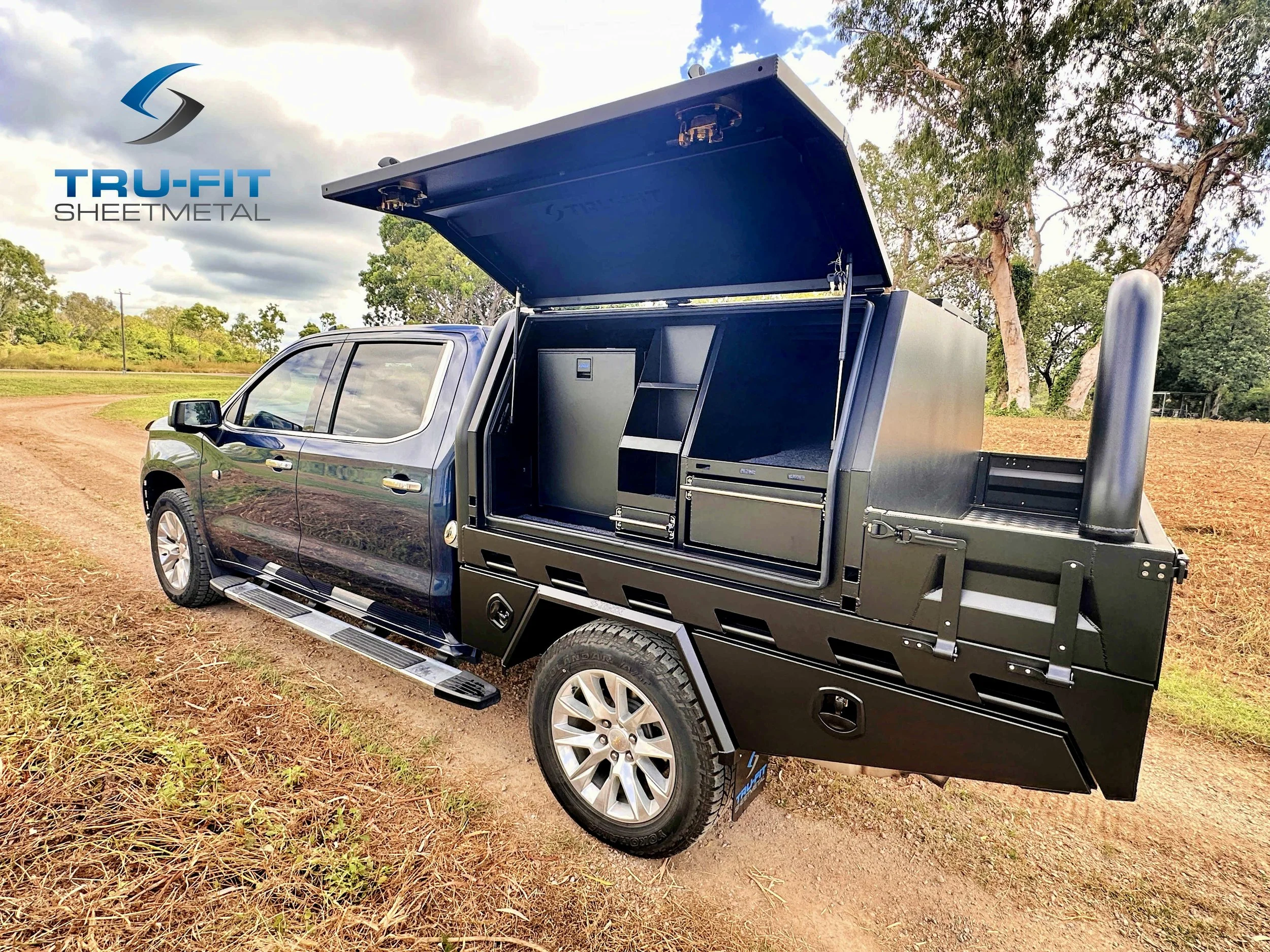 trufit-sheetmetal-ute-canopy-townsville-13.jpg