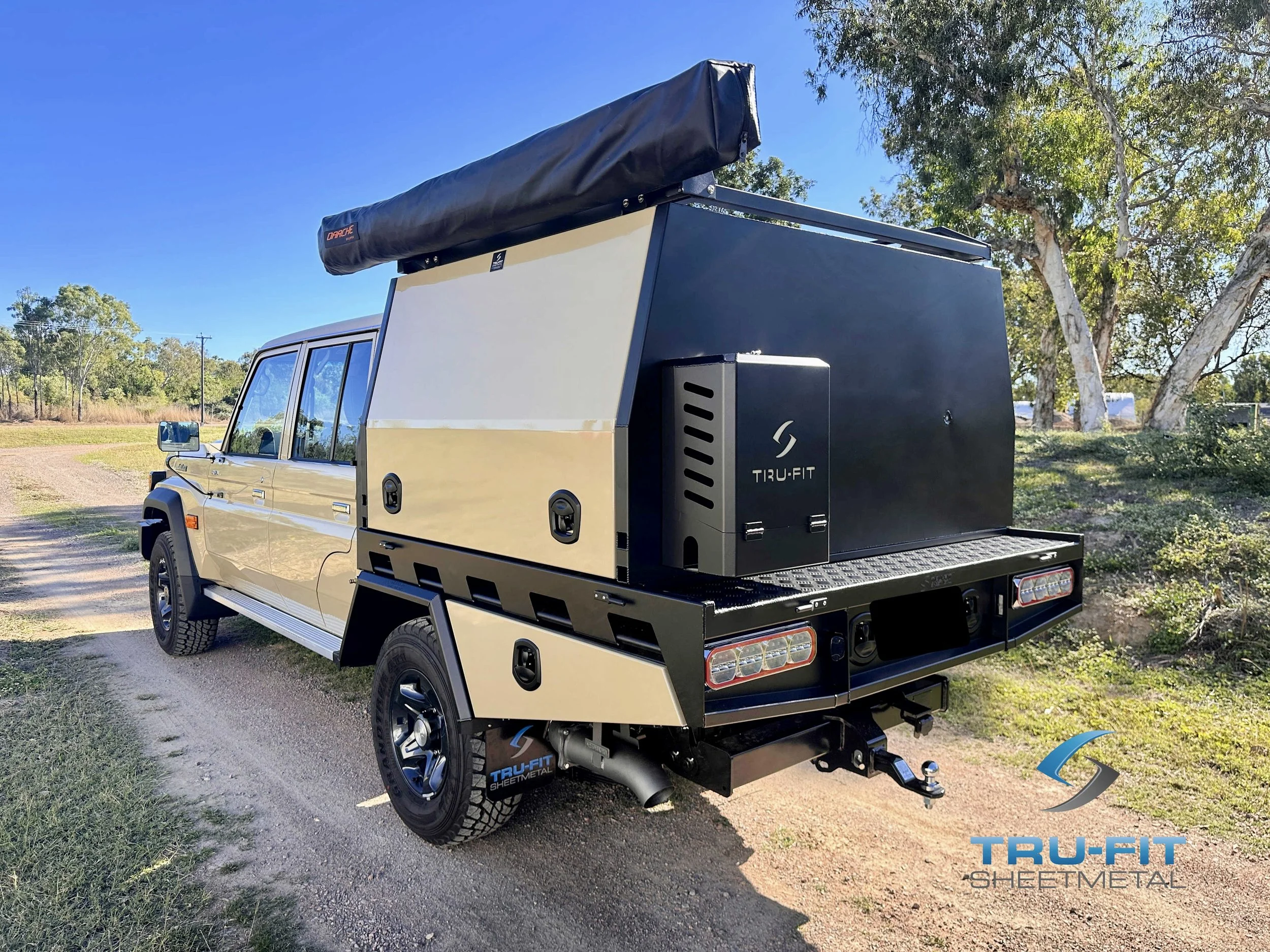 trufit-sheetmetal-ute-canopy-townsville-2.jpg