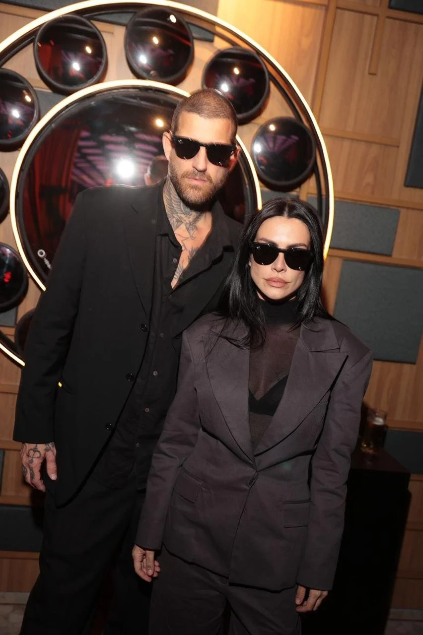 RAYBAN META - BRAND APPEARANCE