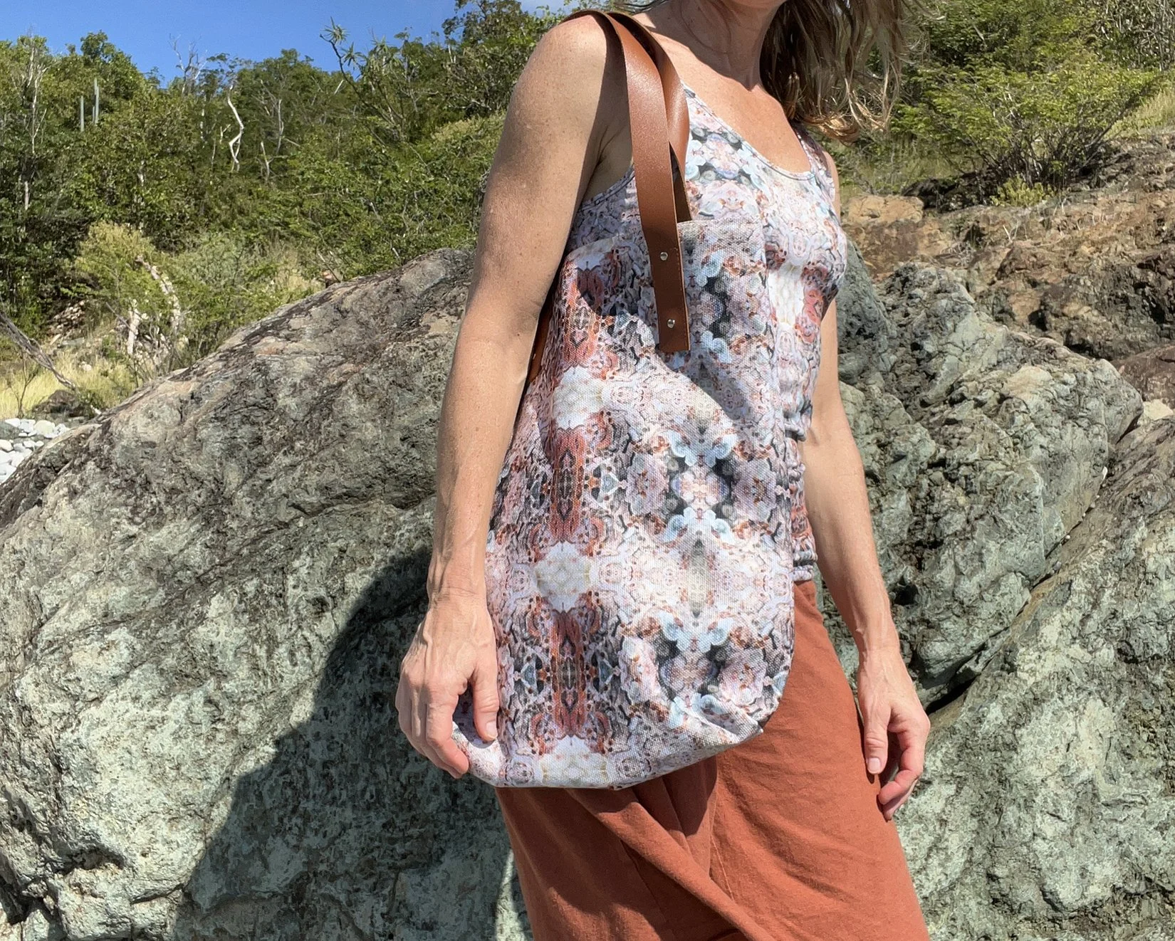 Symmagery Tube Shell Tote