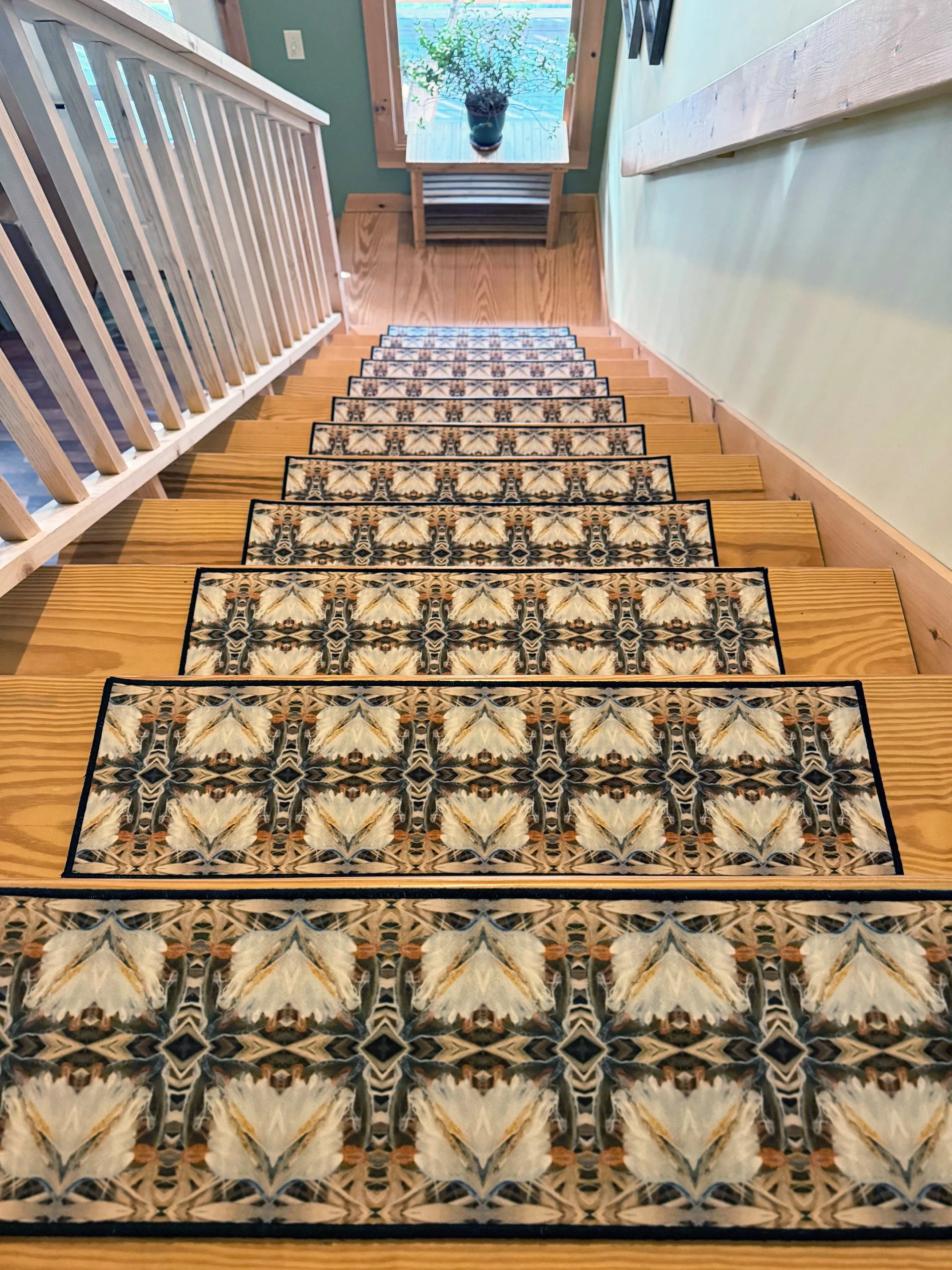 symmagery-design_home_carousel-stair-tread.jpg