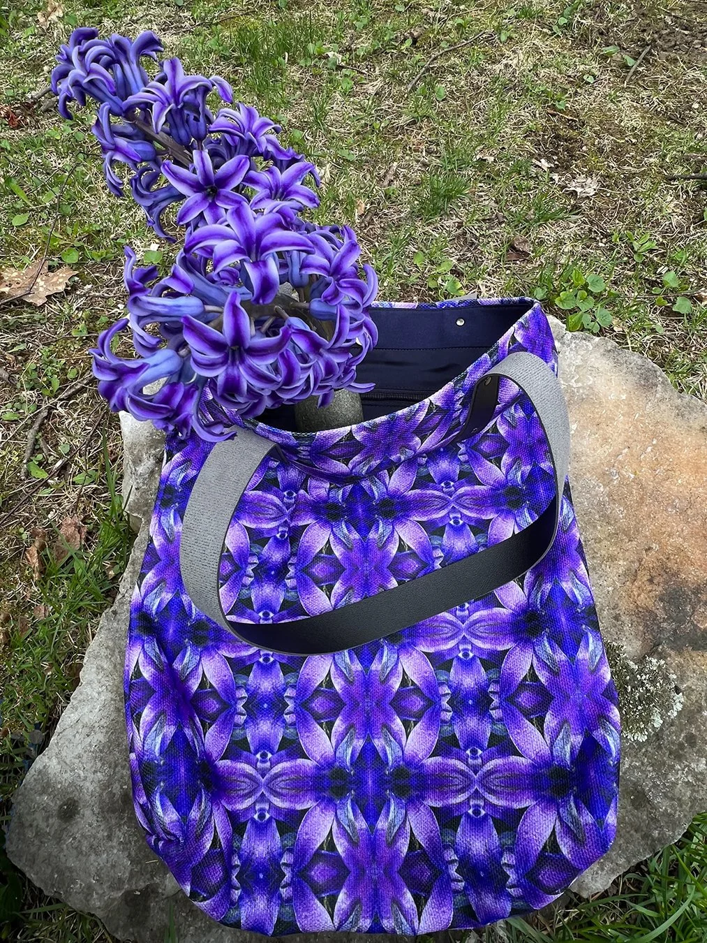 IMG_9293 Purple hyacinth urban tote 2.jpg