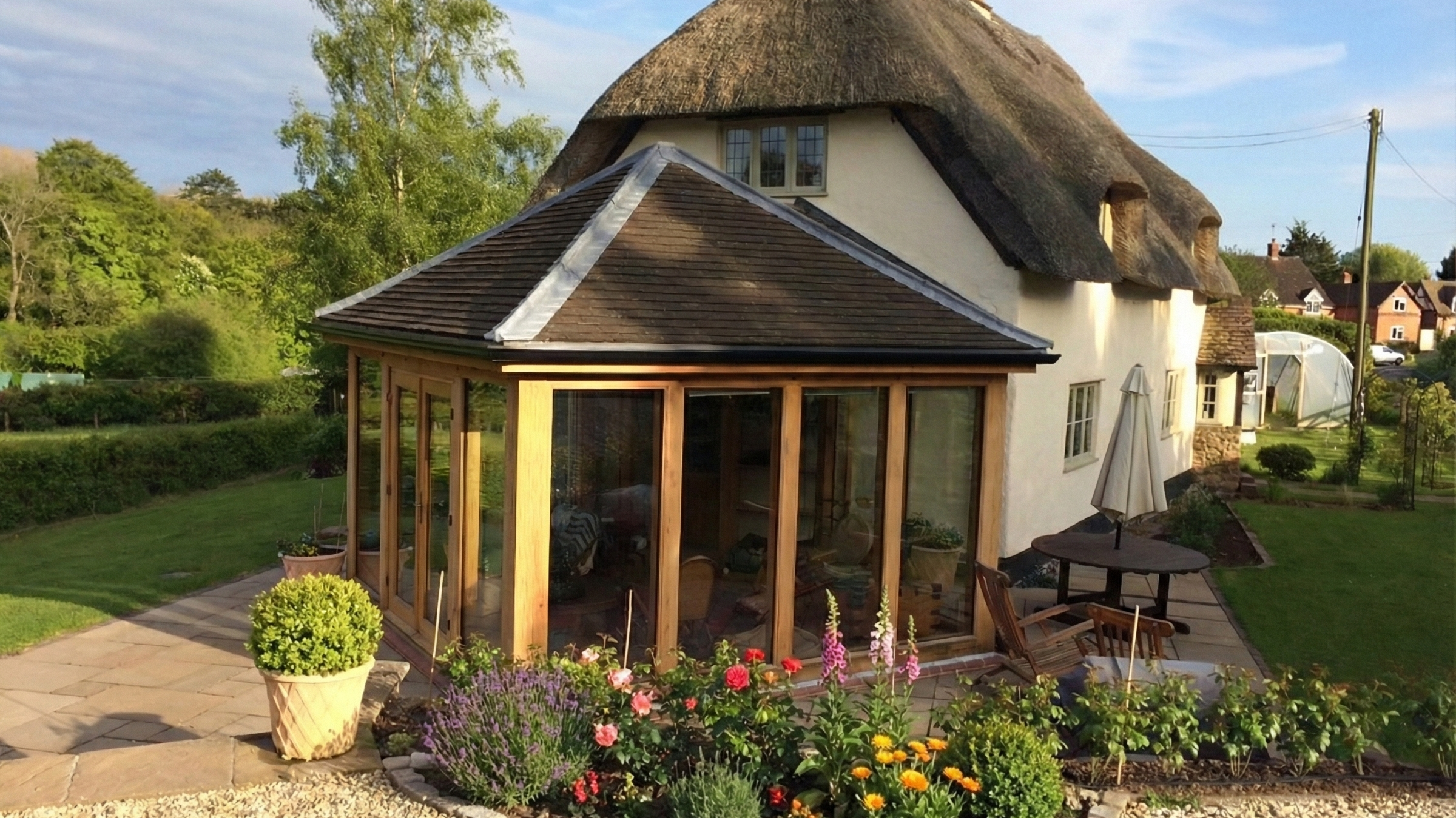 photo of a bespoke oak garden room (10).png