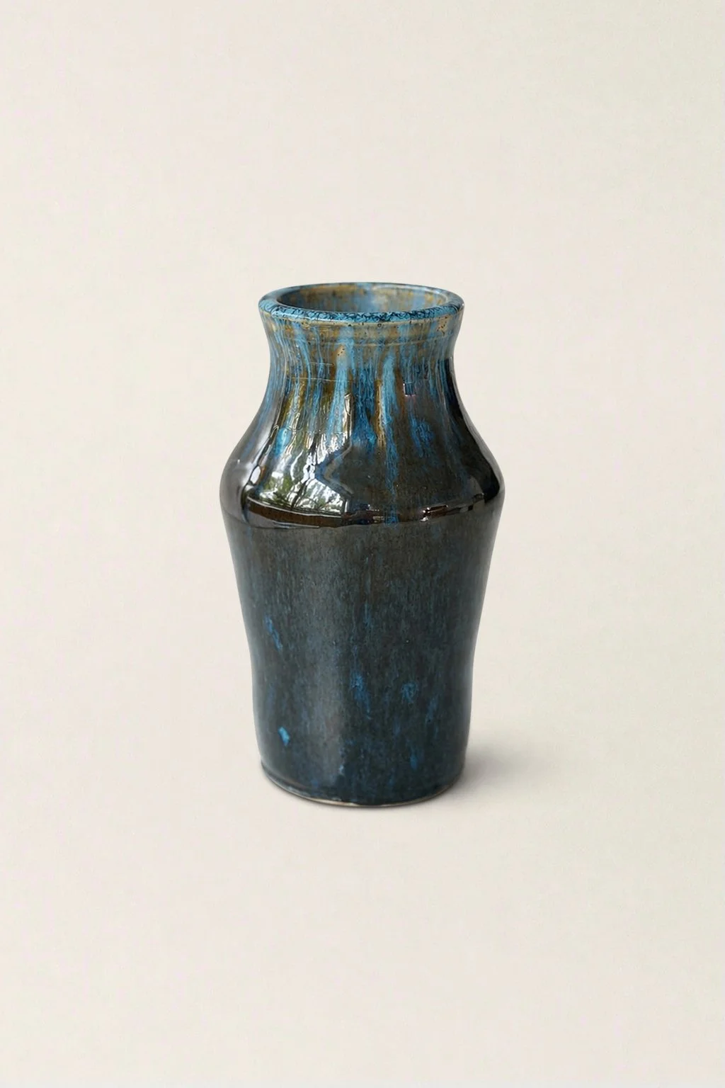 dark castille case_tommy_truong.jpg