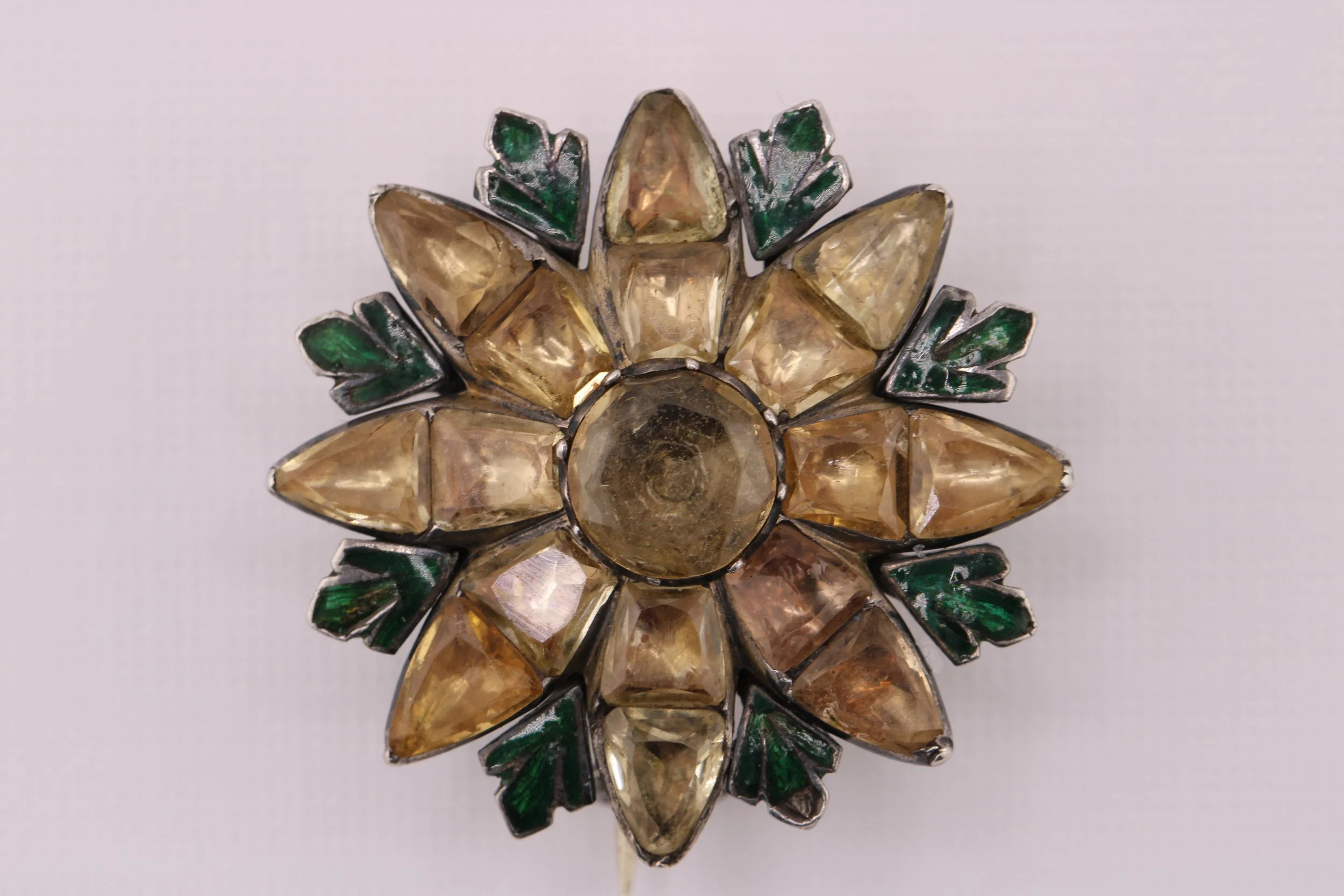 port flower brooch front 2.jpg
