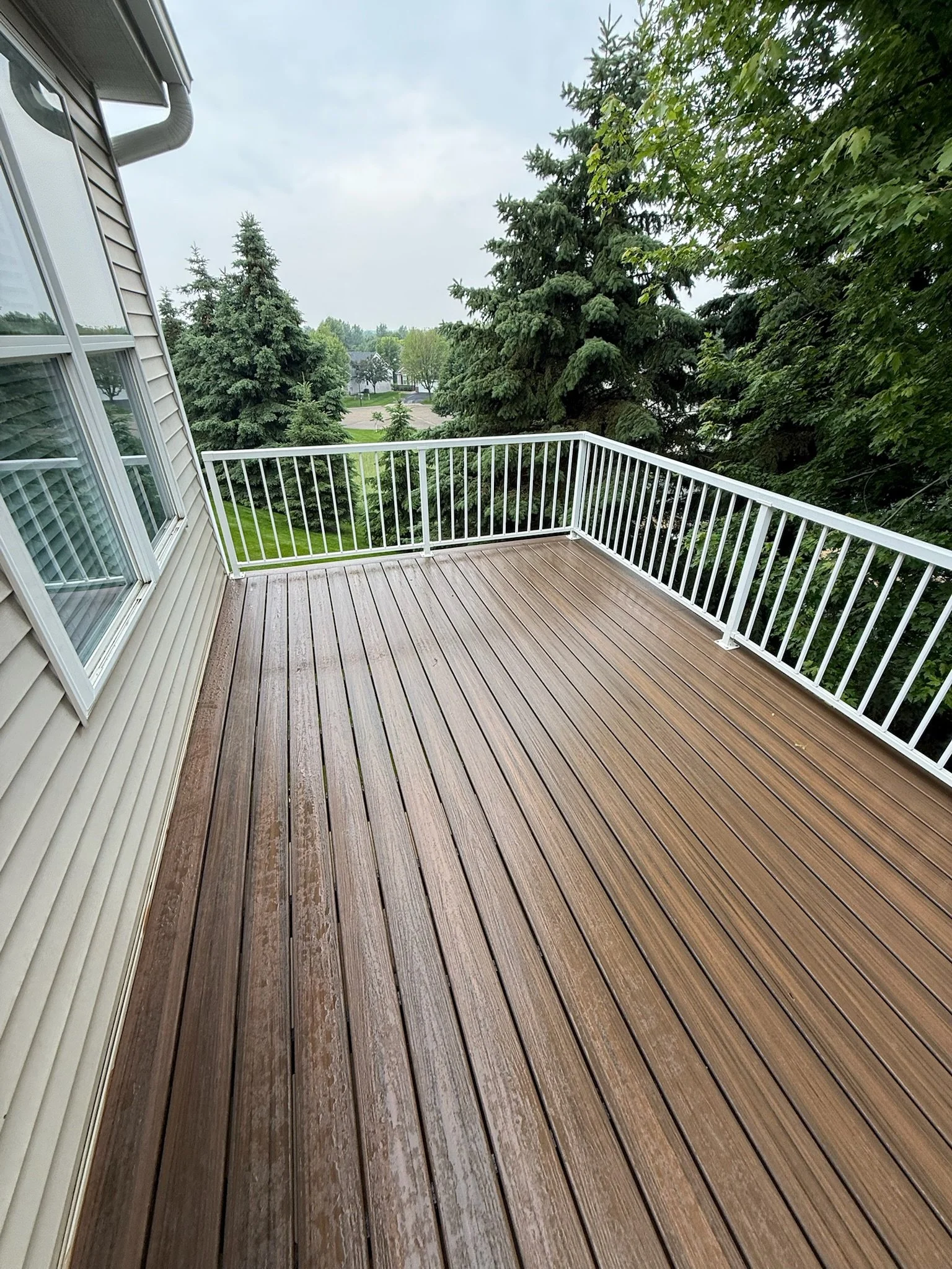 Composite deck railing detail on custom Woodbury deck project.JPG