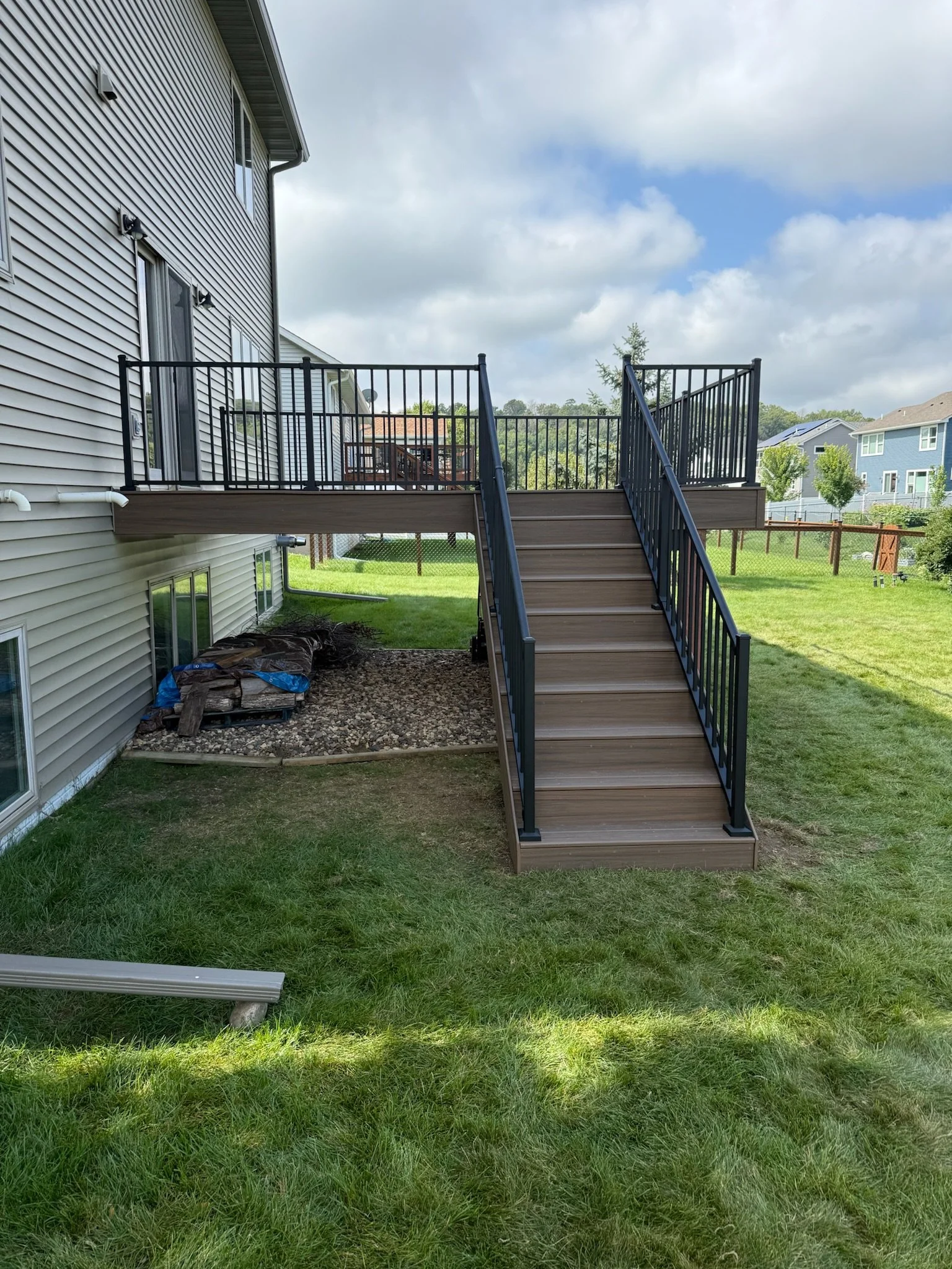 Composite deck featuring Trex boards and low-maintenance design.JPG