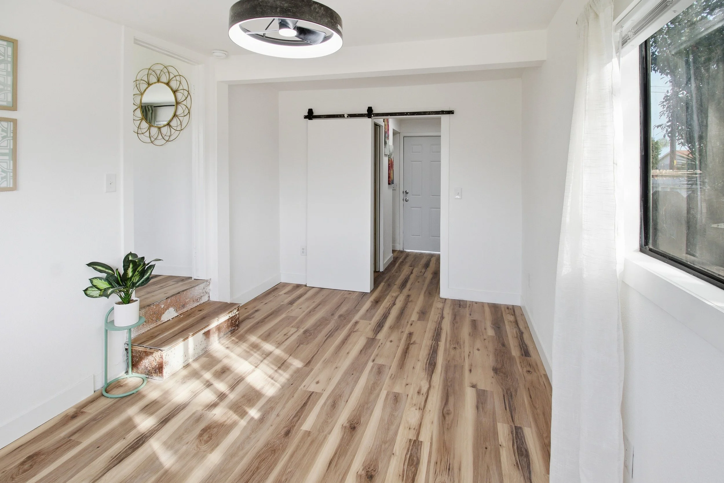 2194 Meadowbrook 21.jpg