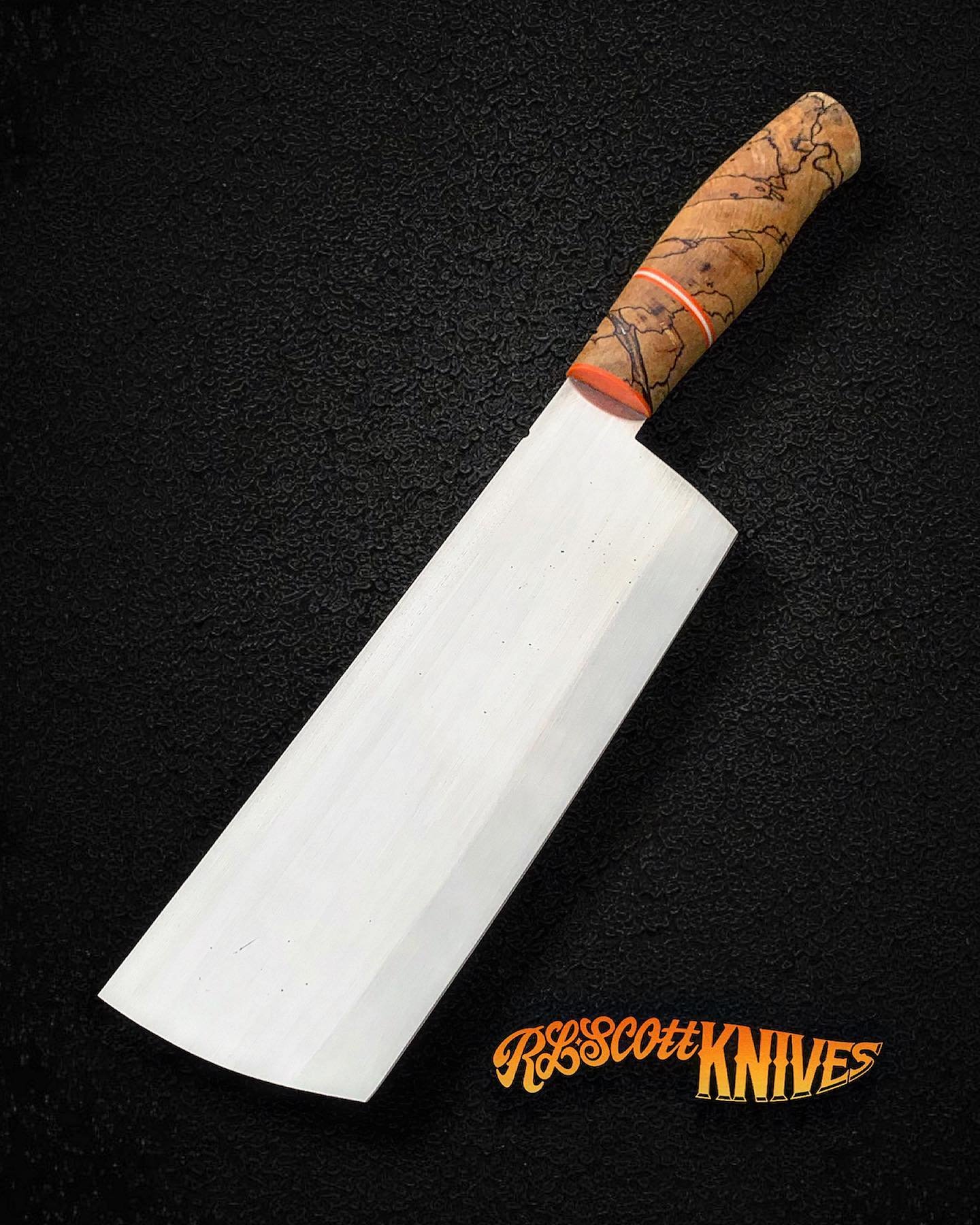 One for a buddy and big time Vols fan🤘

8&rdquo; AEB-L w/ Spalted Maple and G10 handle. Sold! 

Handle material: @xoticblanks 
.
.
.
.
.

#cleaver #cleavers 
#madeinusa #chef #handmade #chefknife #blackwood #cheflife🔪 #cutyourfoodright #knives #yel