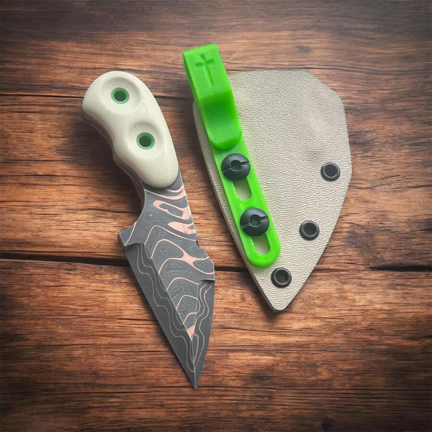 Working out the kinks on a new design. 

Happy Easter!

#EDC #neckknife