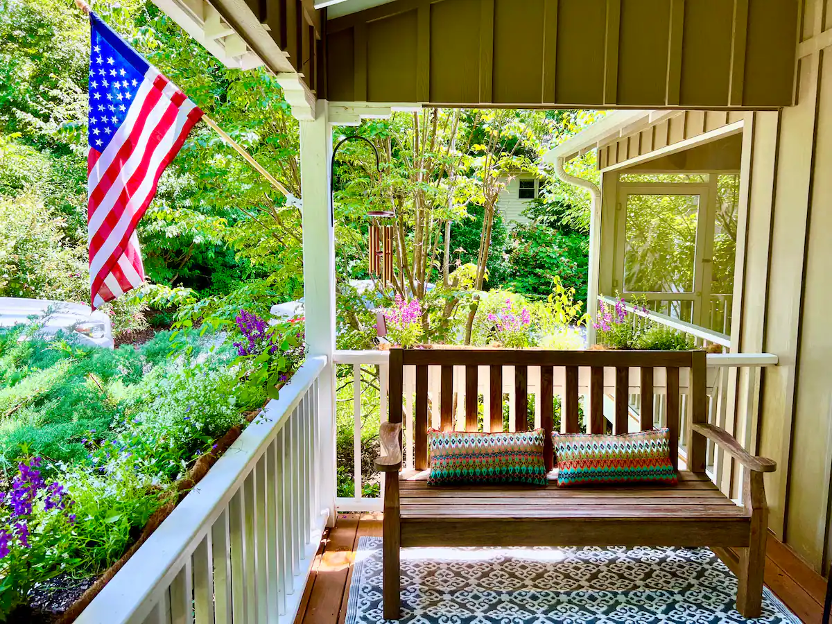 Short-term rental near downtown Saluda North Carolina