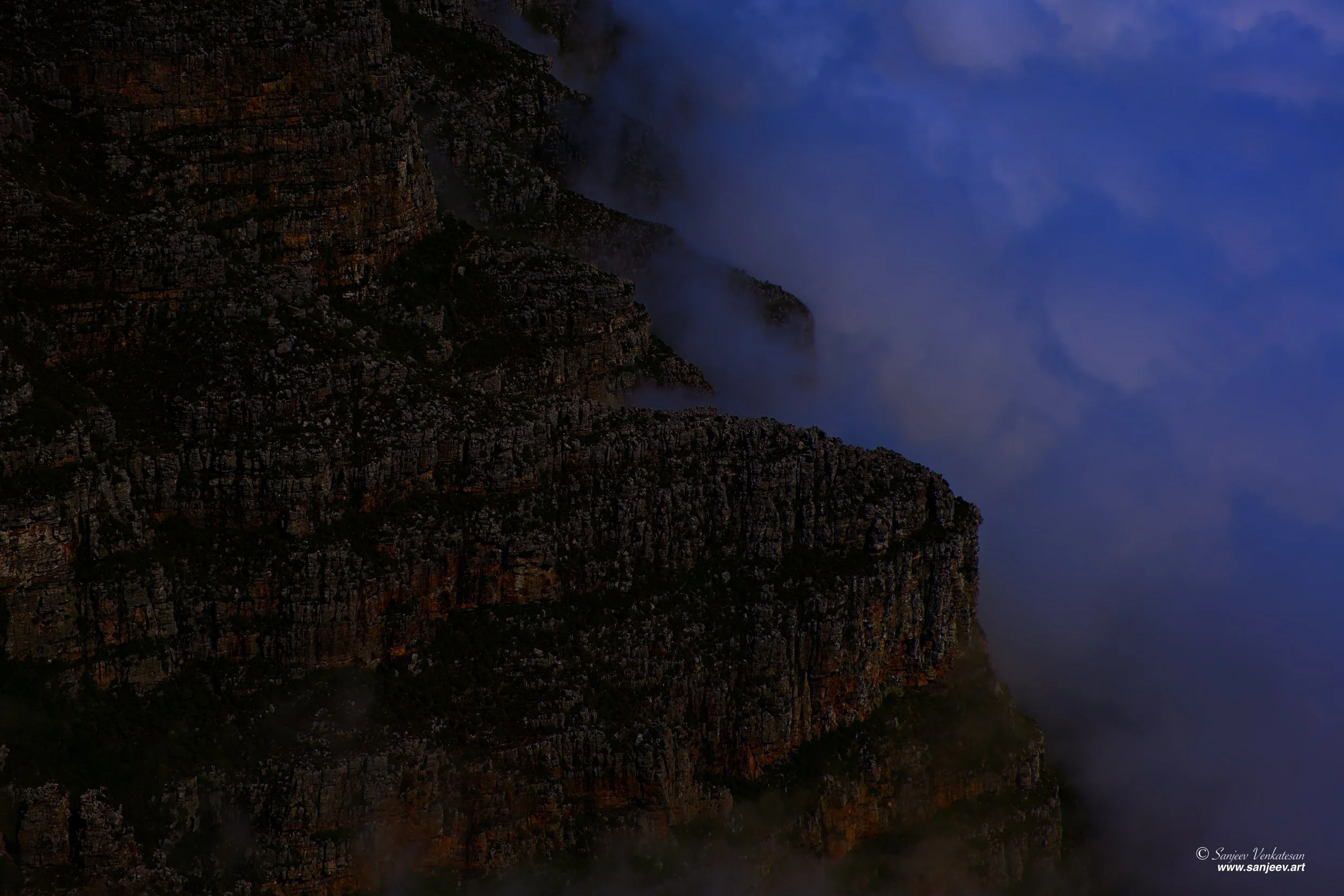 Pub Tabletop Side Cloud.jpg