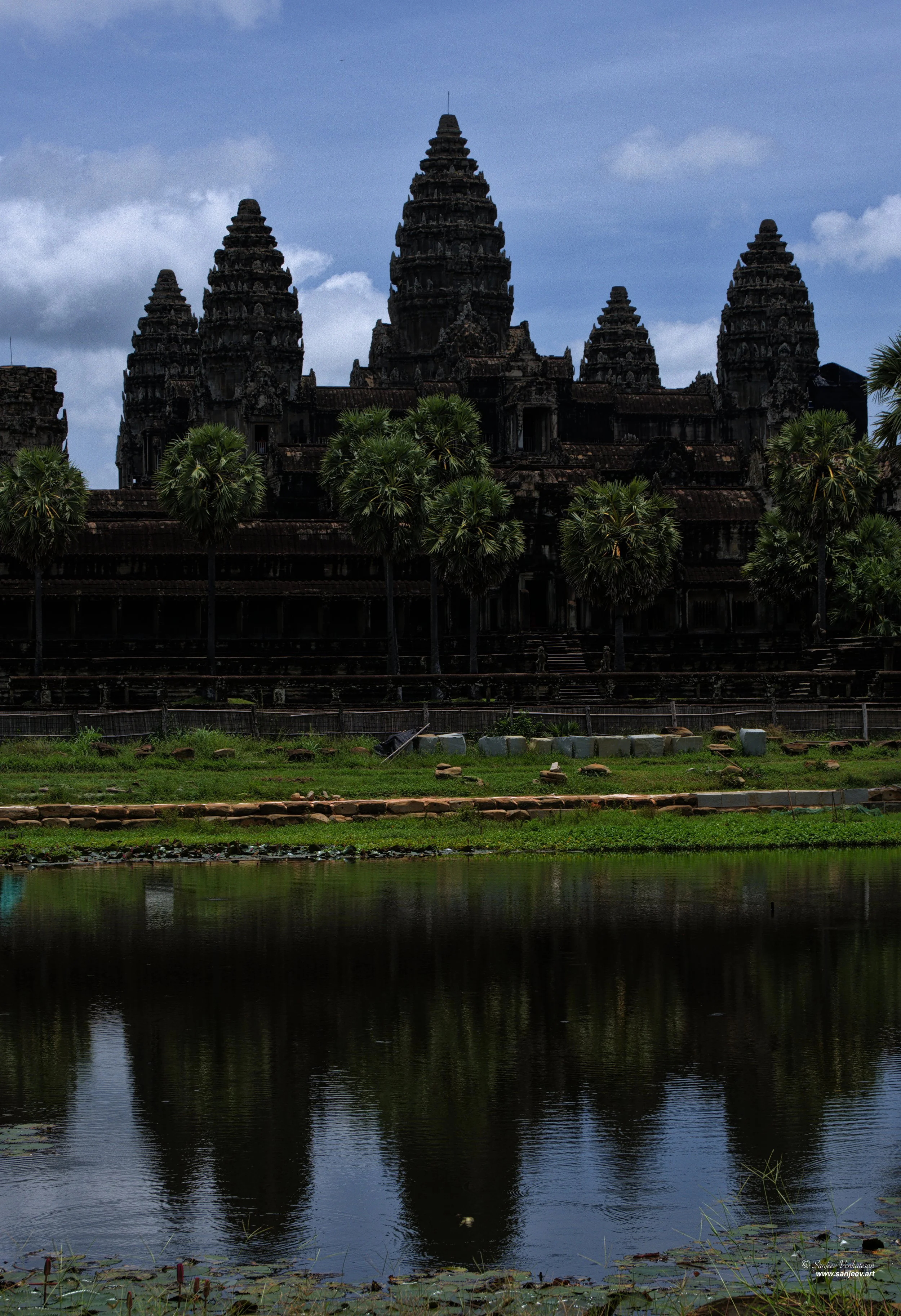 Angkor LakeView.jpg