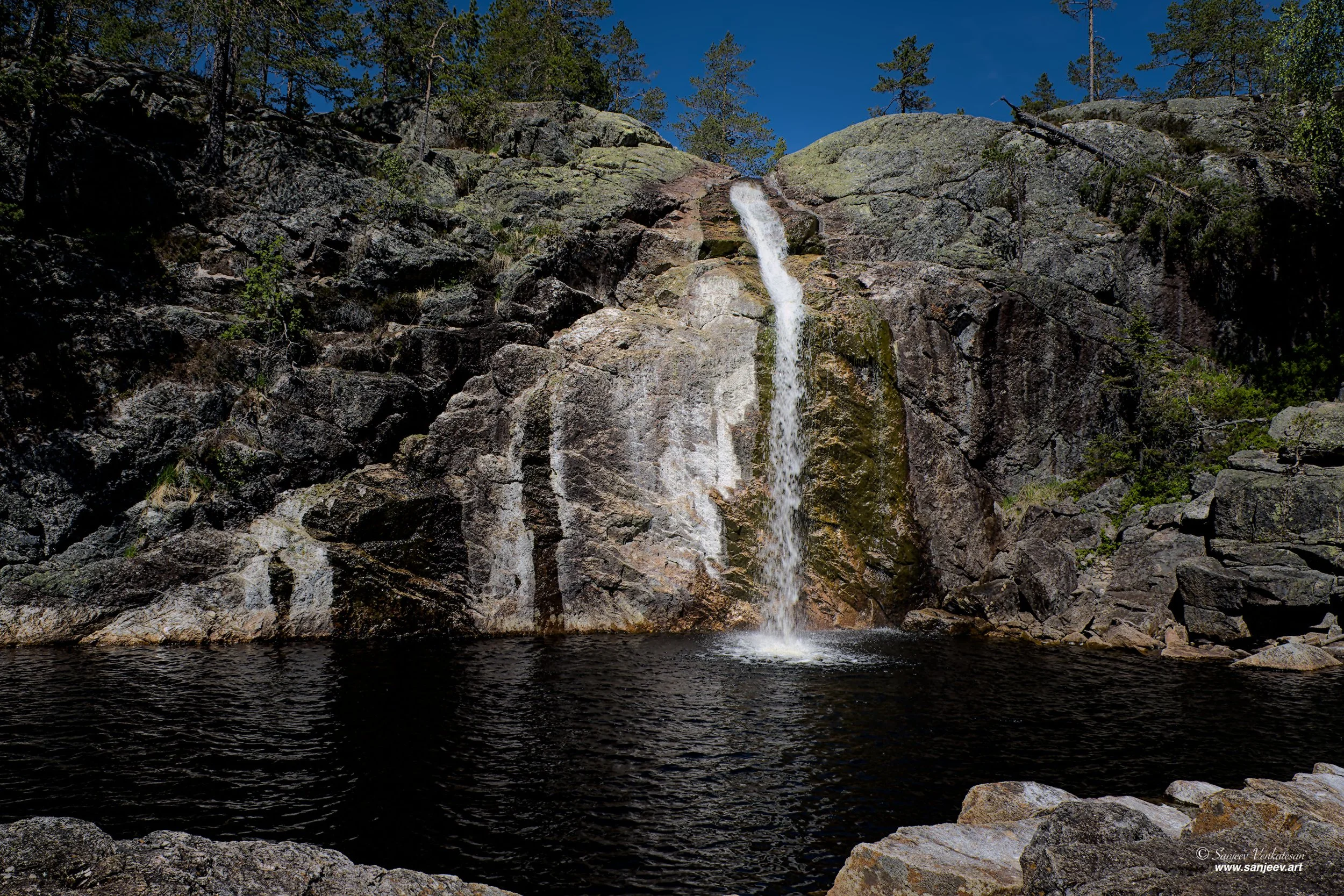 Norway Hike Fall HORIZON.jpg