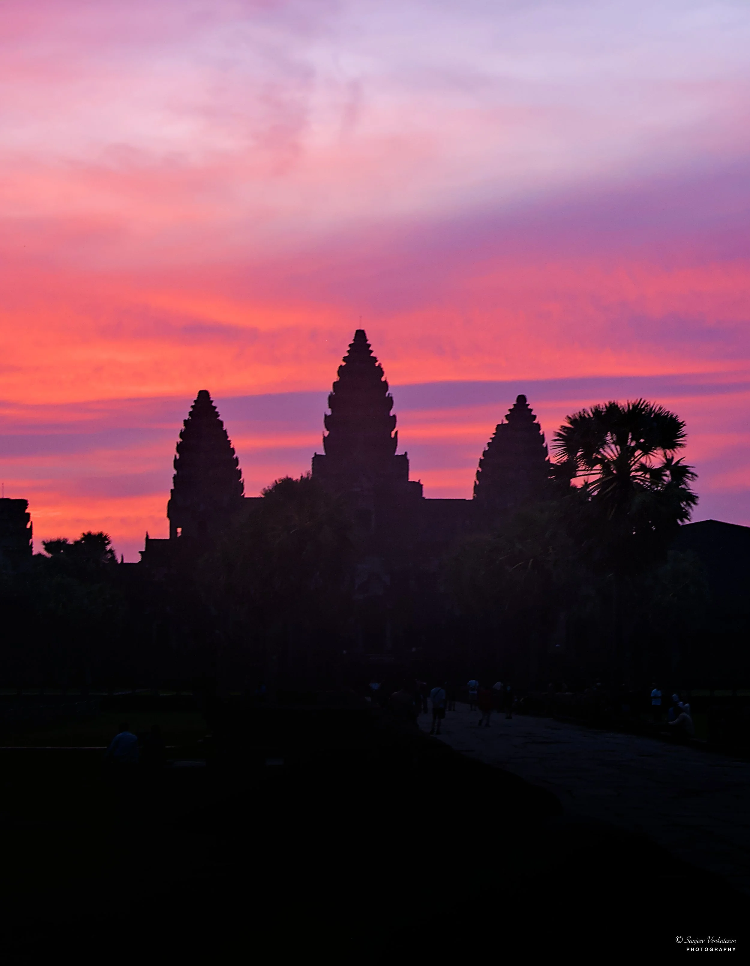 Angkorwat Sunrise 2.jpg