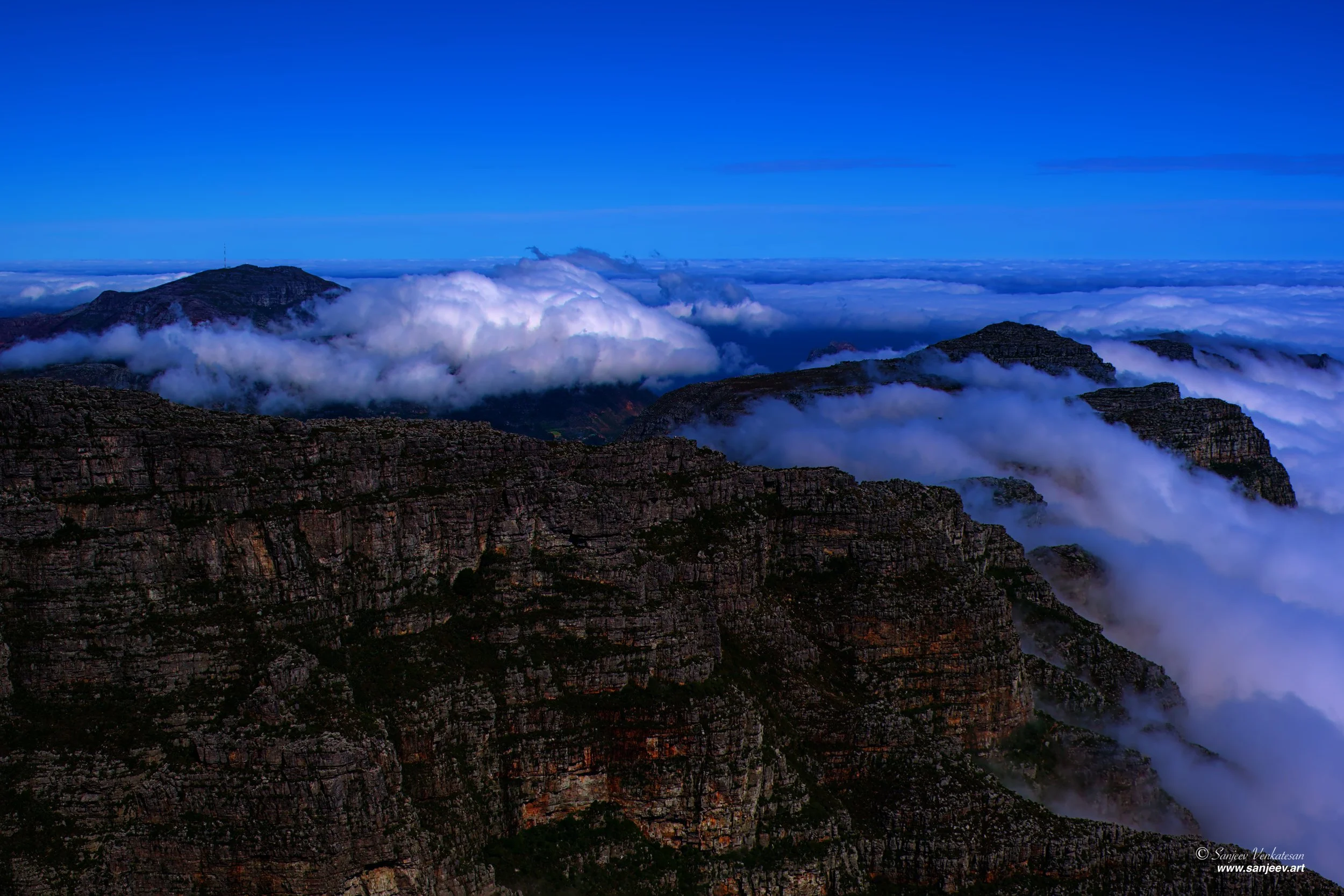 Pub Tabletop Top Cloud.jpg