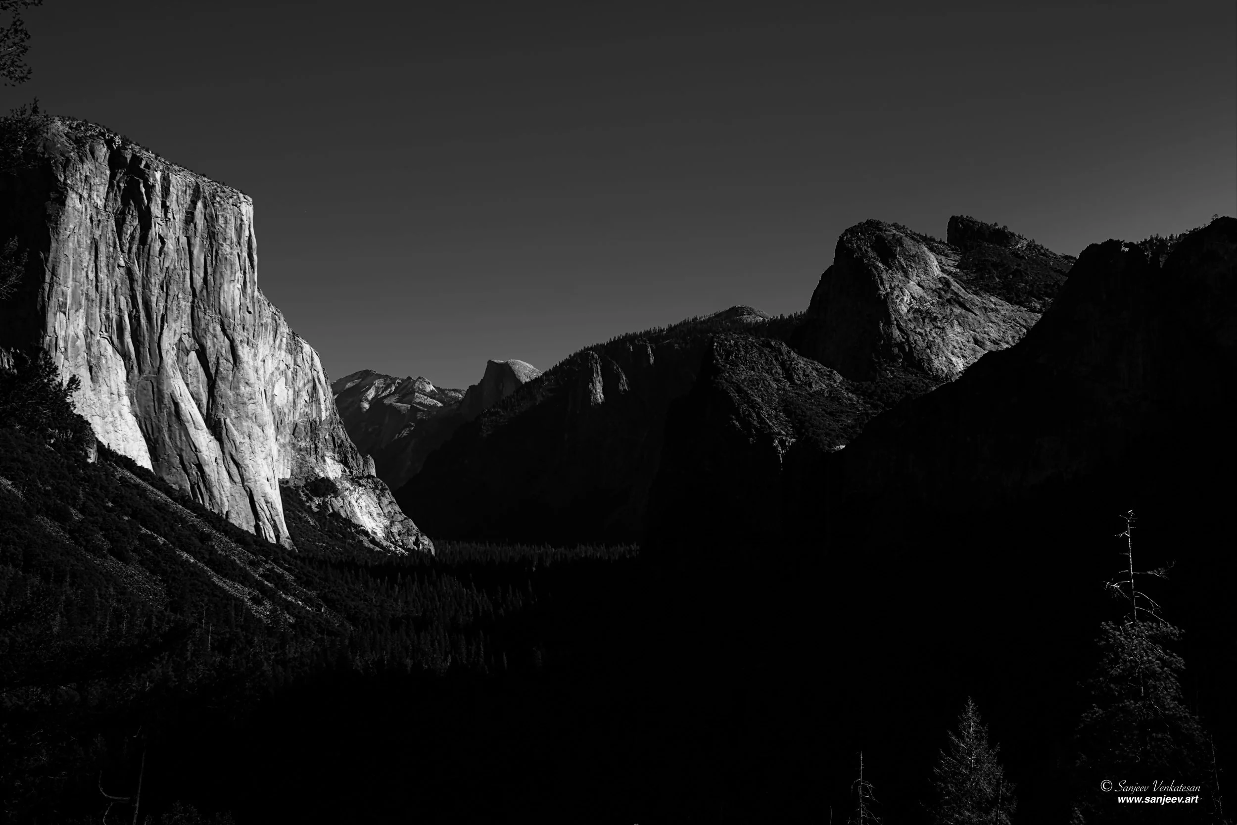 Yosmite Halfdome Range.jpg