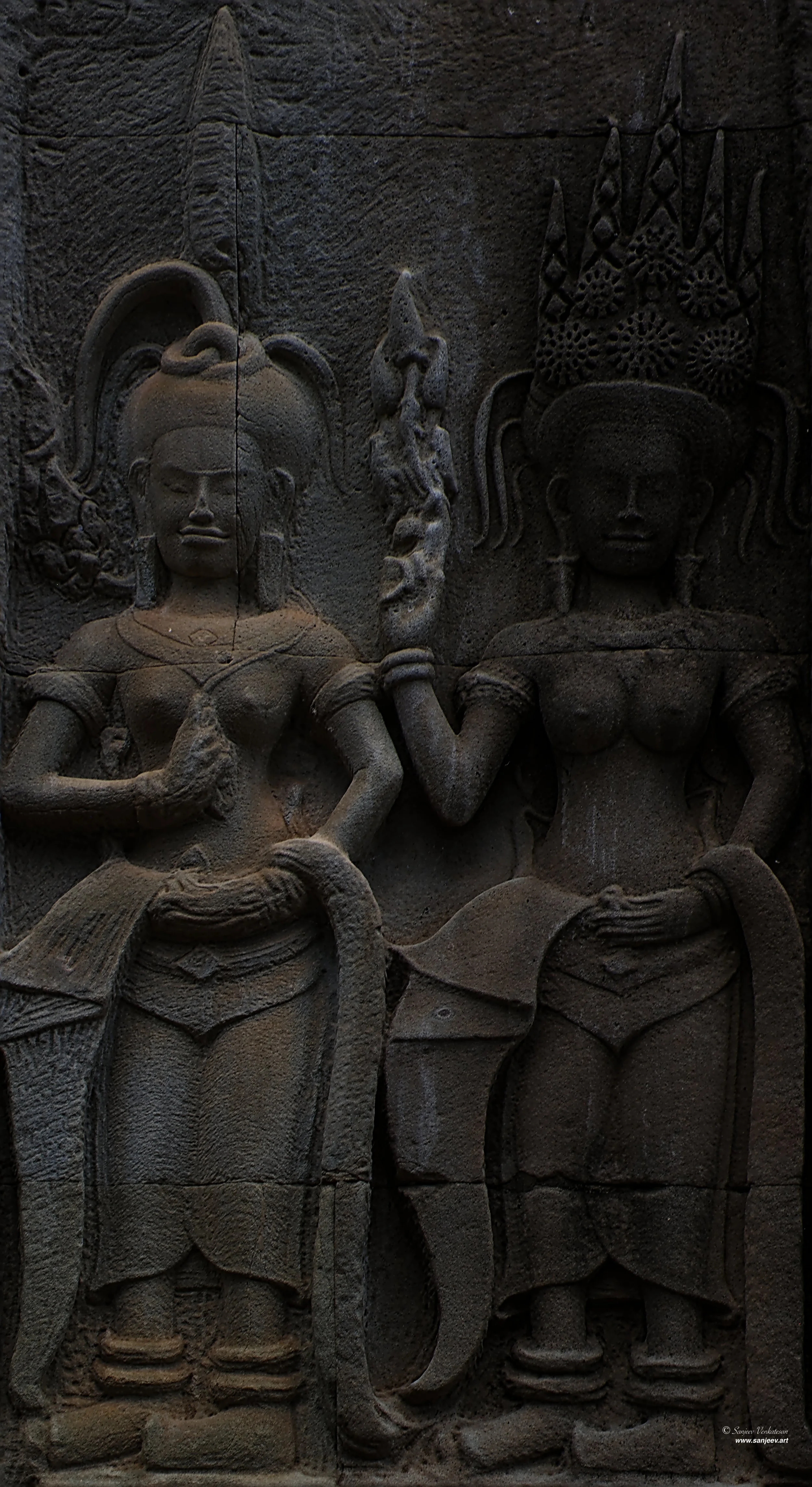 Angkor Two Ladies.jpg