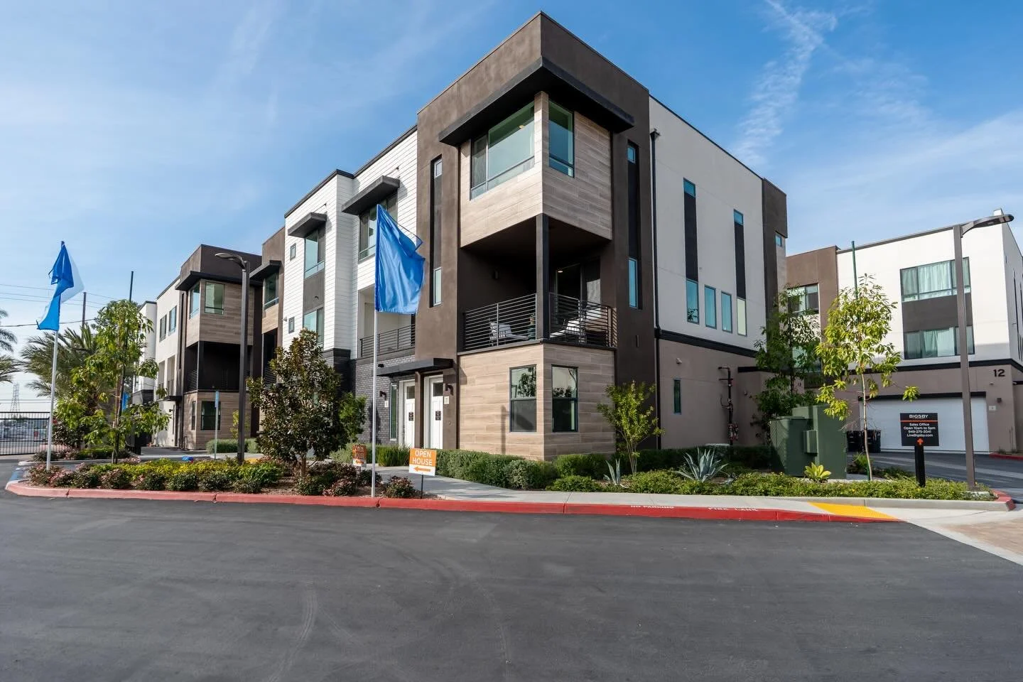 When natural light fills the space, the home speaks for itself.

📷 Book your shoot &mdash; link in bio

#LosAngelesRealEstate #SoCalRealEstate #RealEstatePhotography #RealEstateMedia #RealEstateAgent