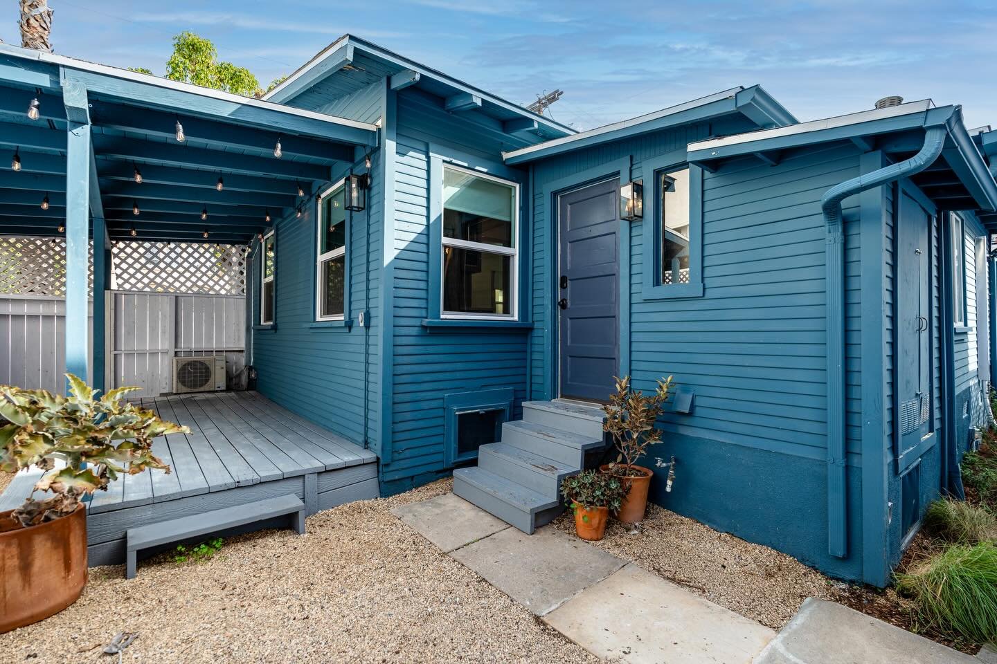 First impressions start with strong visuals.

Visuals that allow buyers to experience the home before visiting.

📍 Southern California
📷 Real Estate Media

#LosAngelesRealEstate #SoCalRealEstate #RealEstatePhotography #RealEstateMedia #RealEstateAg