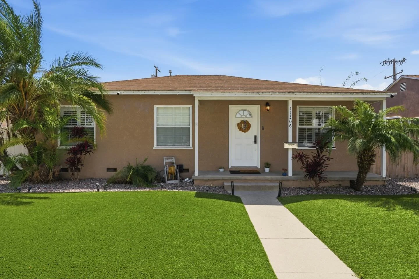 Every home has a story &mdash; and this one welcomes you the moment you arrive. ✨

This beautifully maintained single-story home in Norwalk offers comfort, functionality, and the kind of layout that makes everyday living easy. With 3 bedrooms, 2 bath