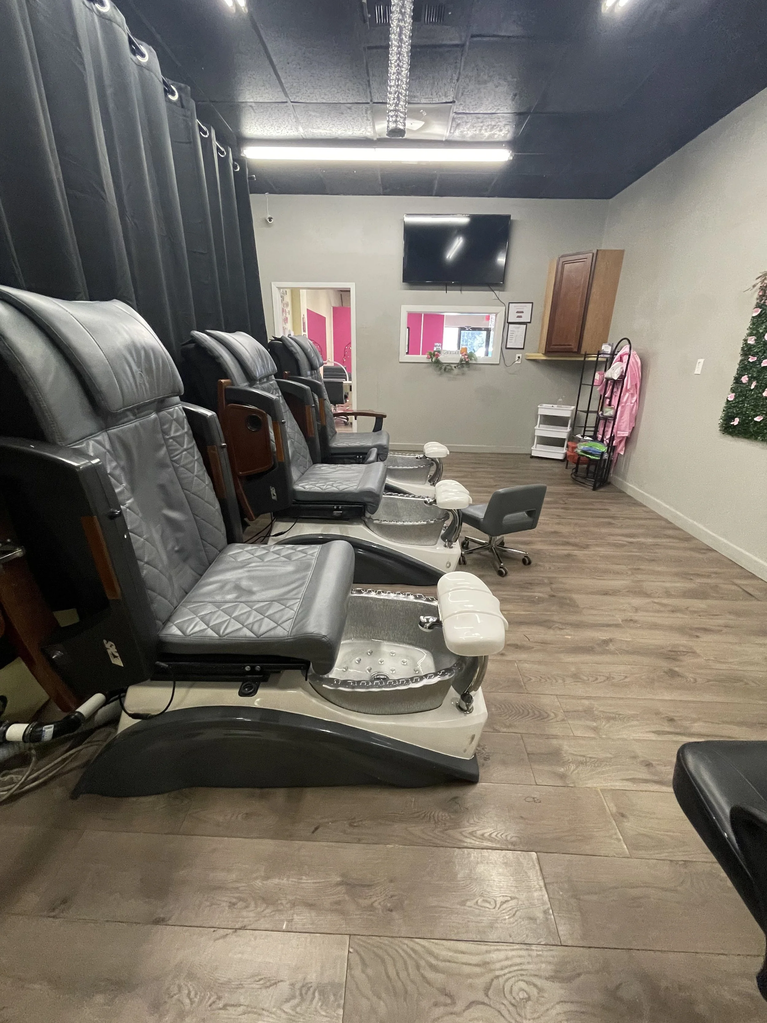 Untitled design (6).jpg