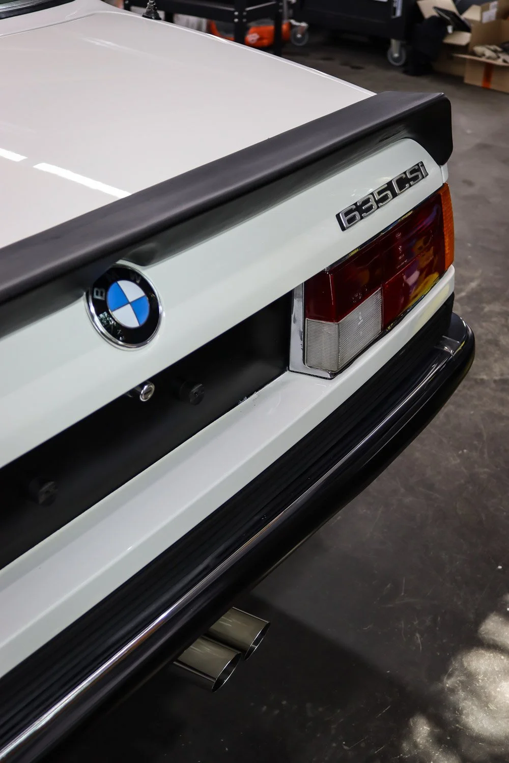 BMW-635-CSI -classics-1.jpg