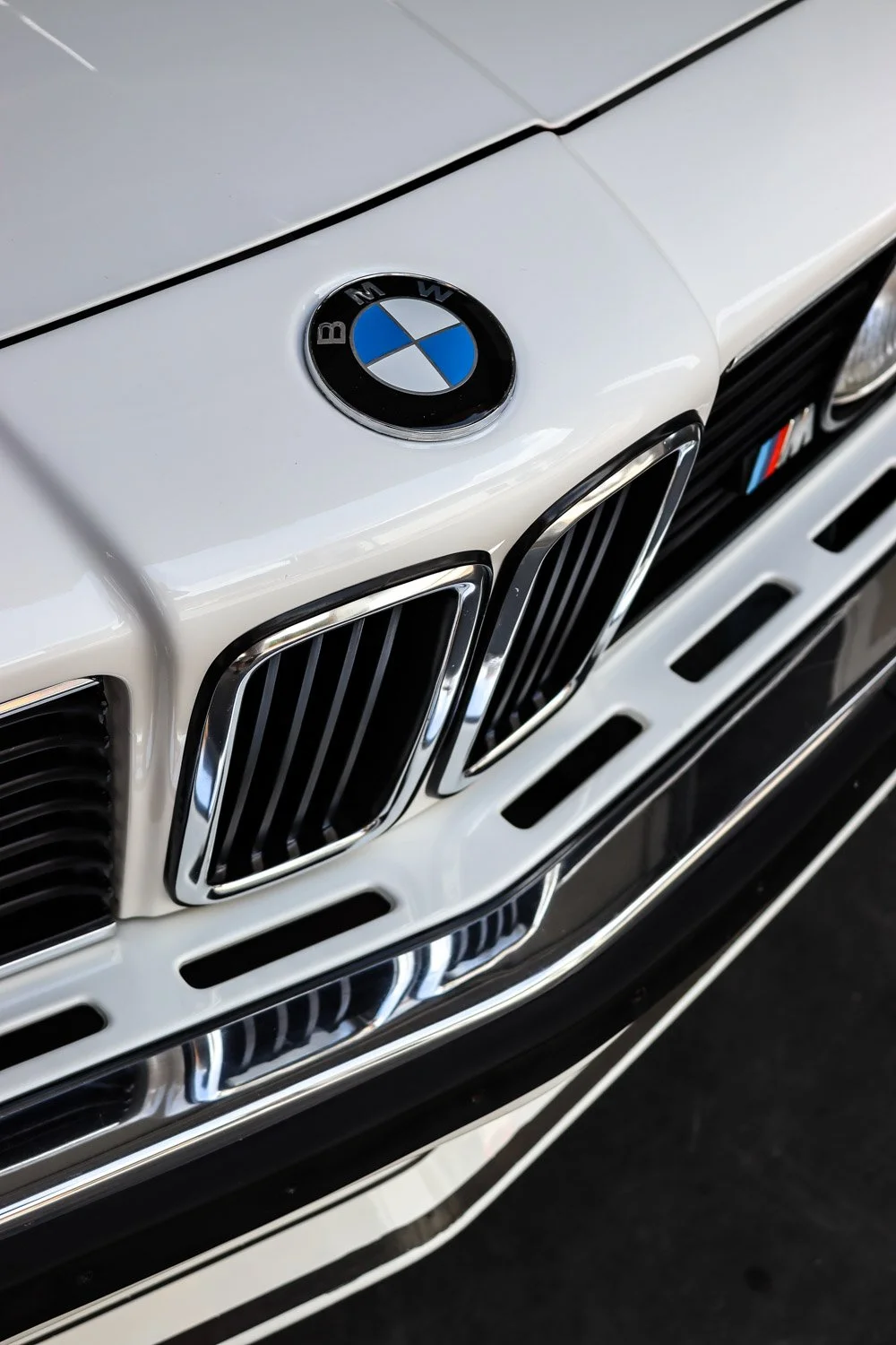 BMW-635-CSI -classics-11.jpg