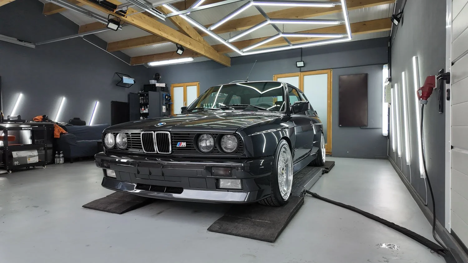 BMW M3 E30 "Classics"