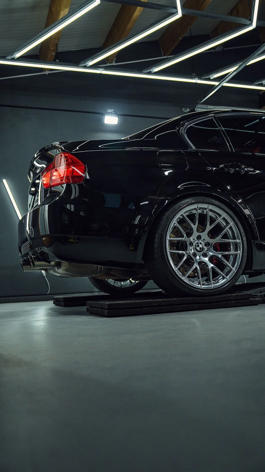 BMW-M3-E90-5.jpg