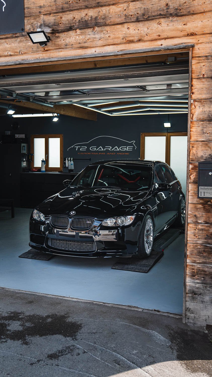BMW-M3-E90-4.jpg