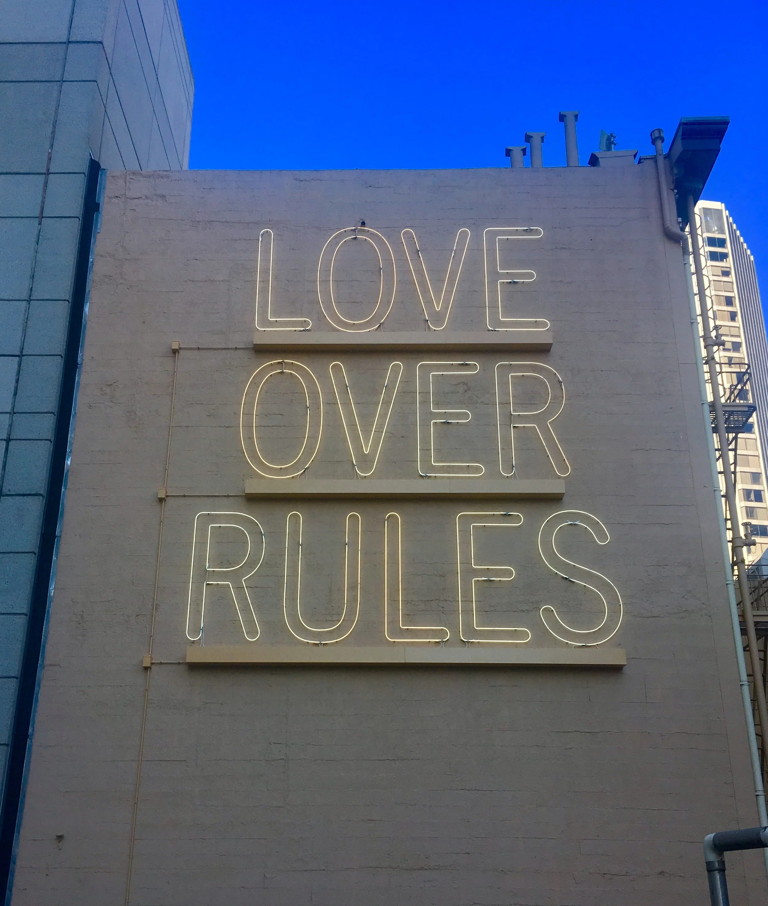 SitesUnseen_HWT_LoveOverRules_install_(1).jpg