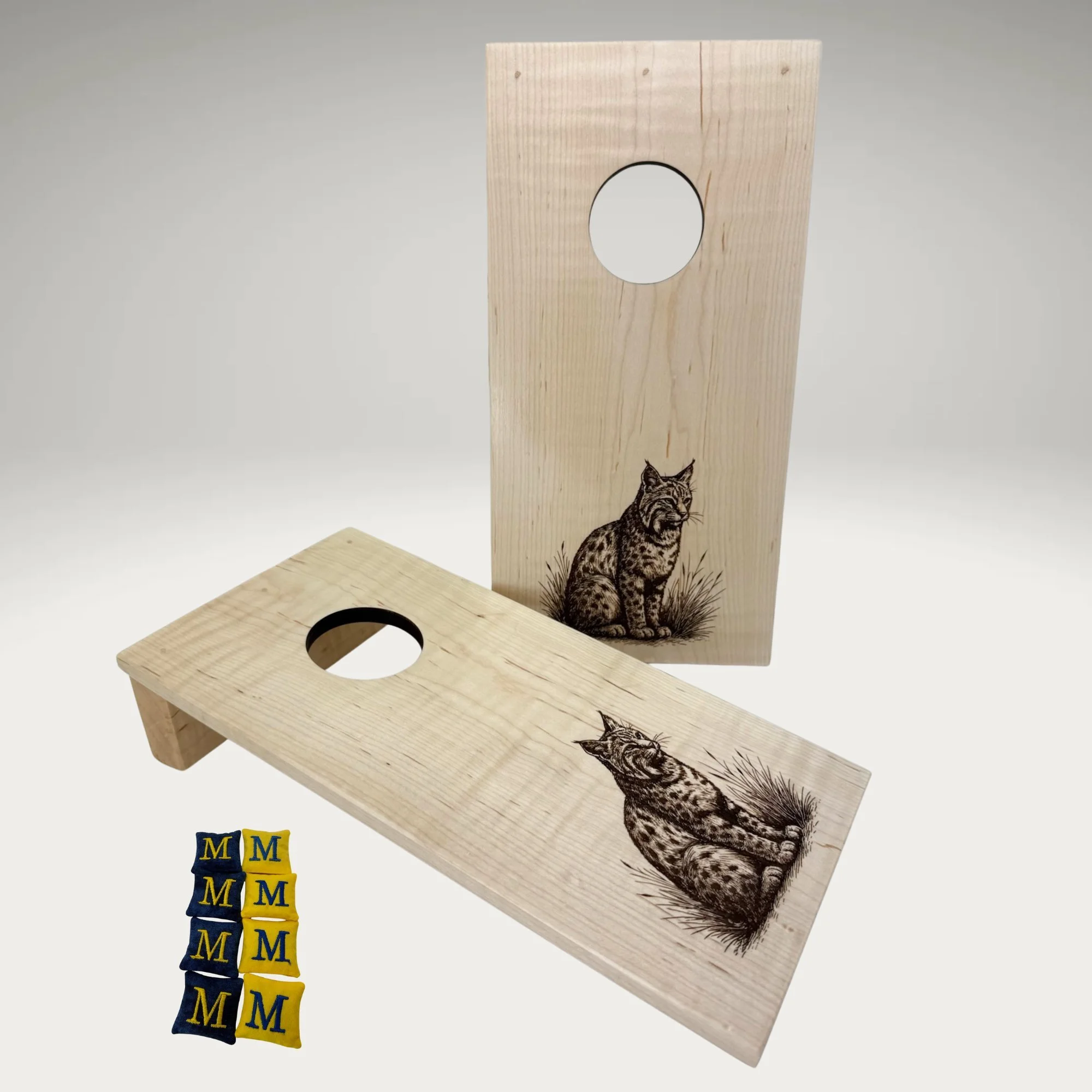 Tabletop Mini Cornhole: Bobcat in Maple