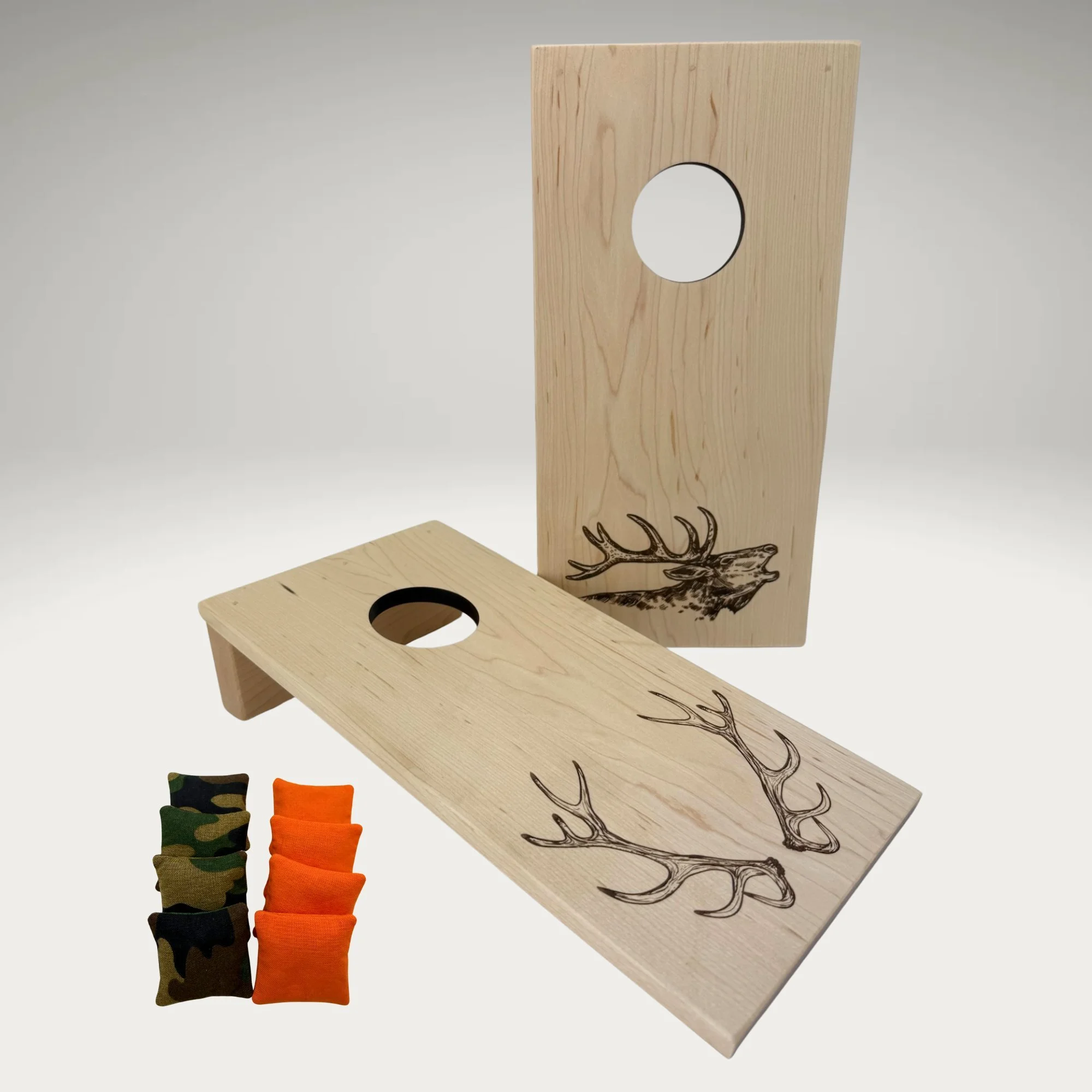 Tabletop Mini Cornhole: Elk in Maple