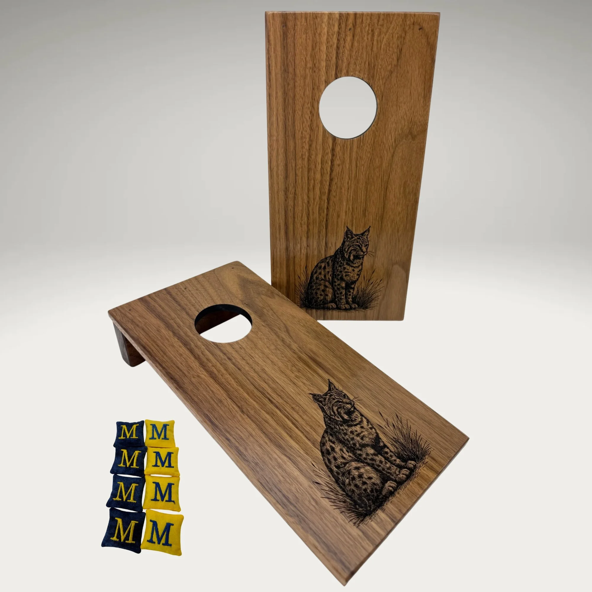 Tabletop Mini Cornhole: Bobcat in Walnut