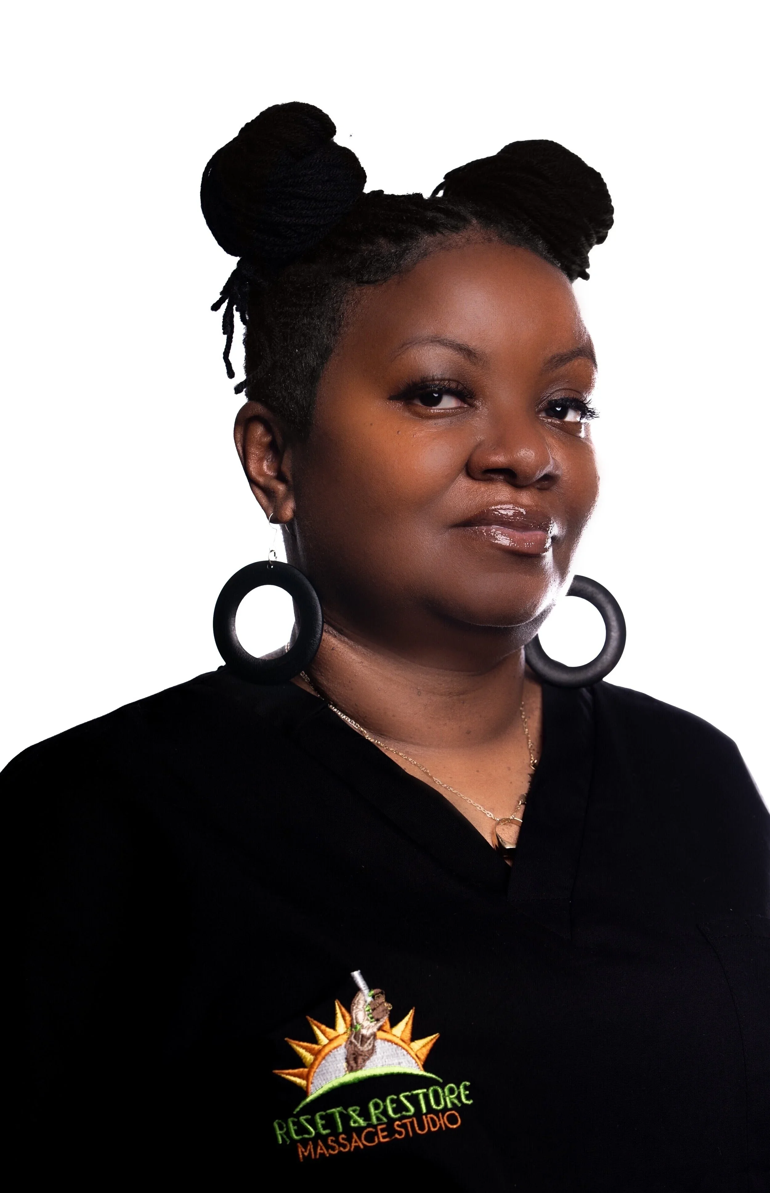 Headshot of Crystal Wyatt, LMT
