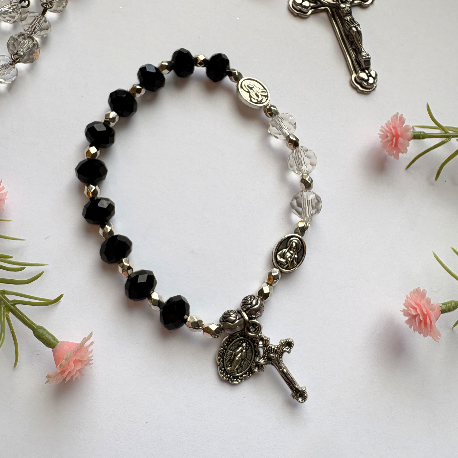 Faceteed Glass RB in Black.png