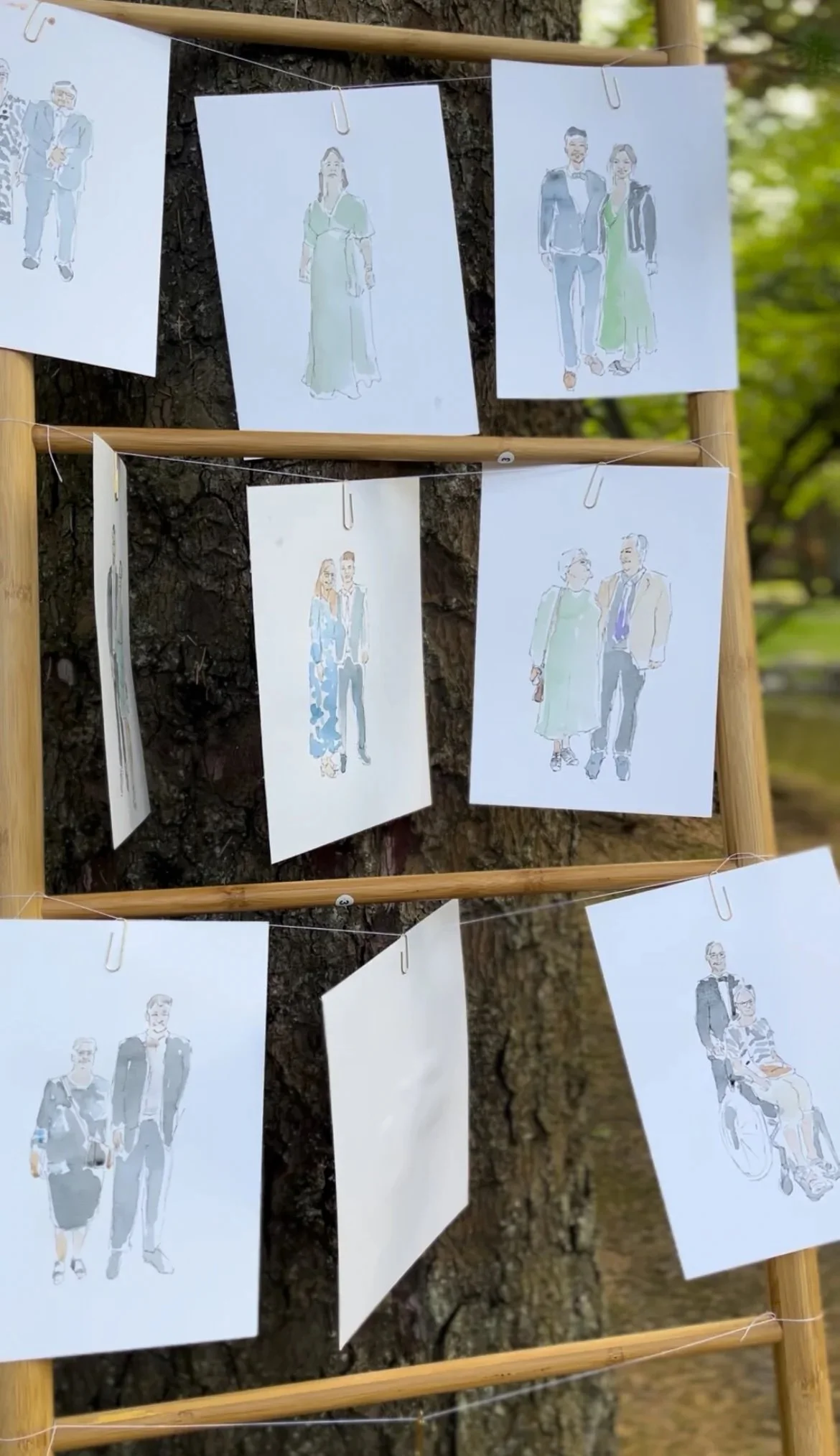 Gæsteportrætter udstillet under bryllup